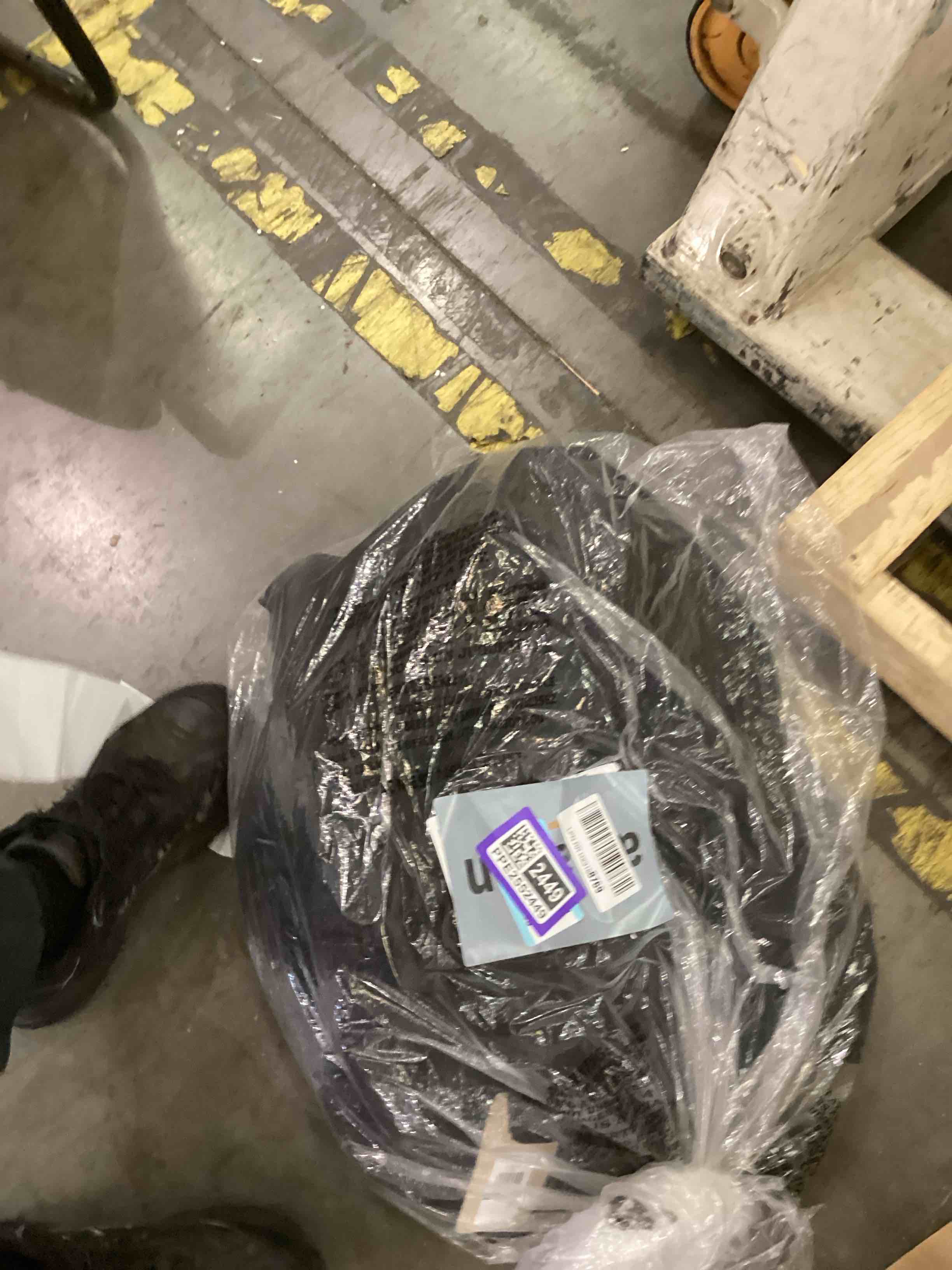 https://s3.amazonaws.com/lotting-images-prod/bidfta/PPE2552449_1753208652493.jpeg