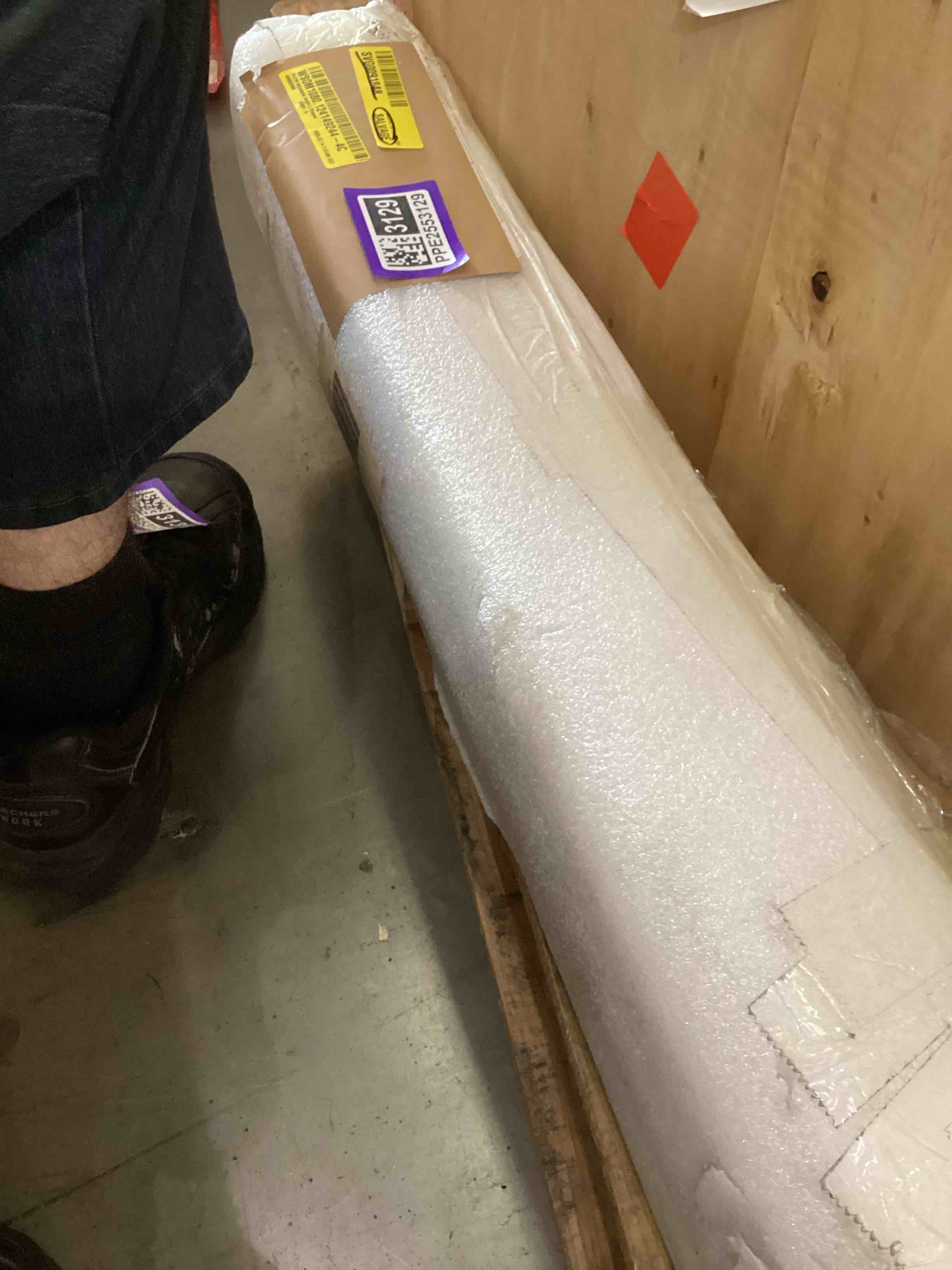 https://s3.amazonaws.com/lotting-images-prod/bidfta/PPE2553129_1753446338194.jpeg