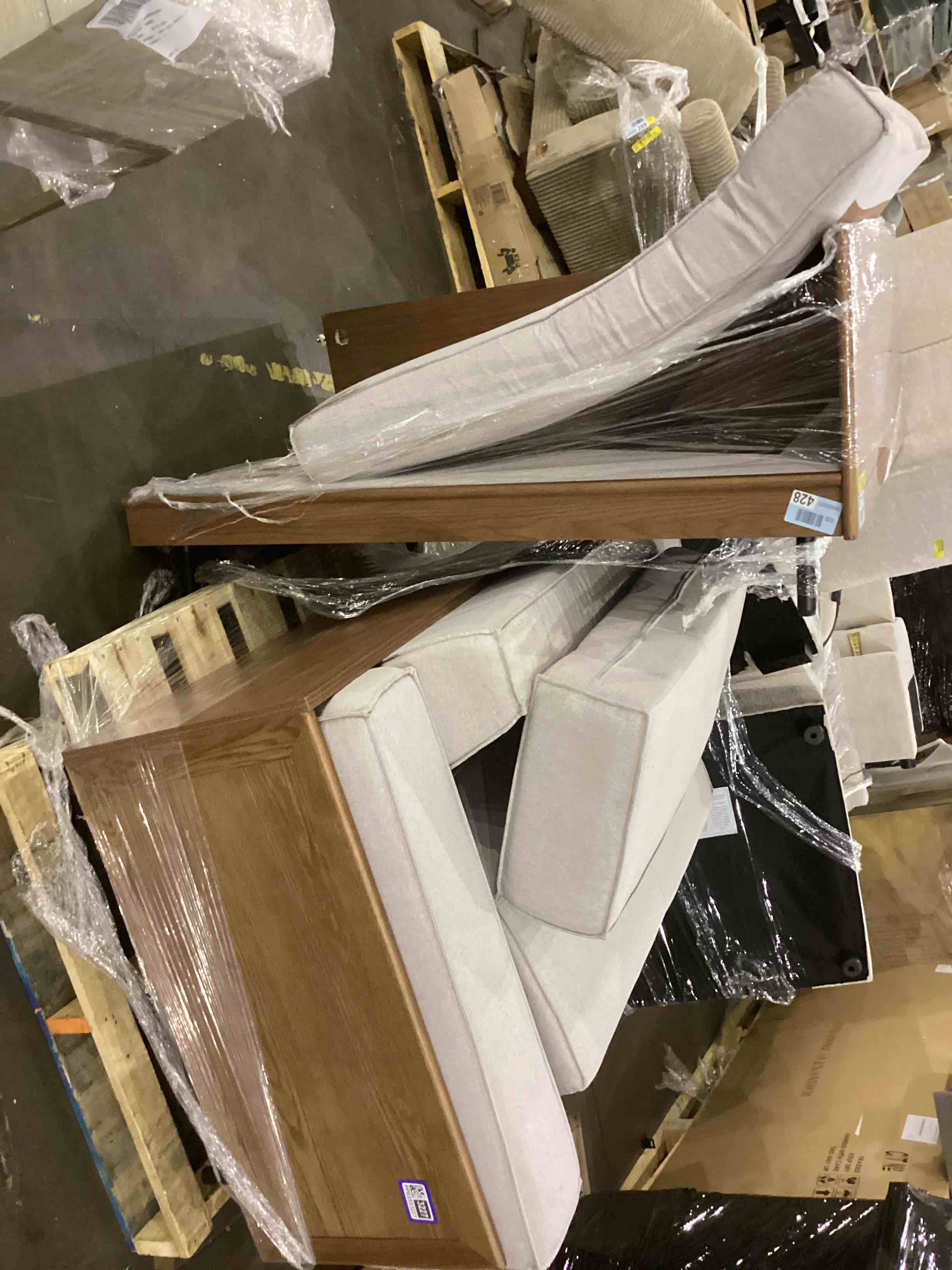 Nyair 111.8"' Square Arms Compliant Sofa?Solid Wood Frame 