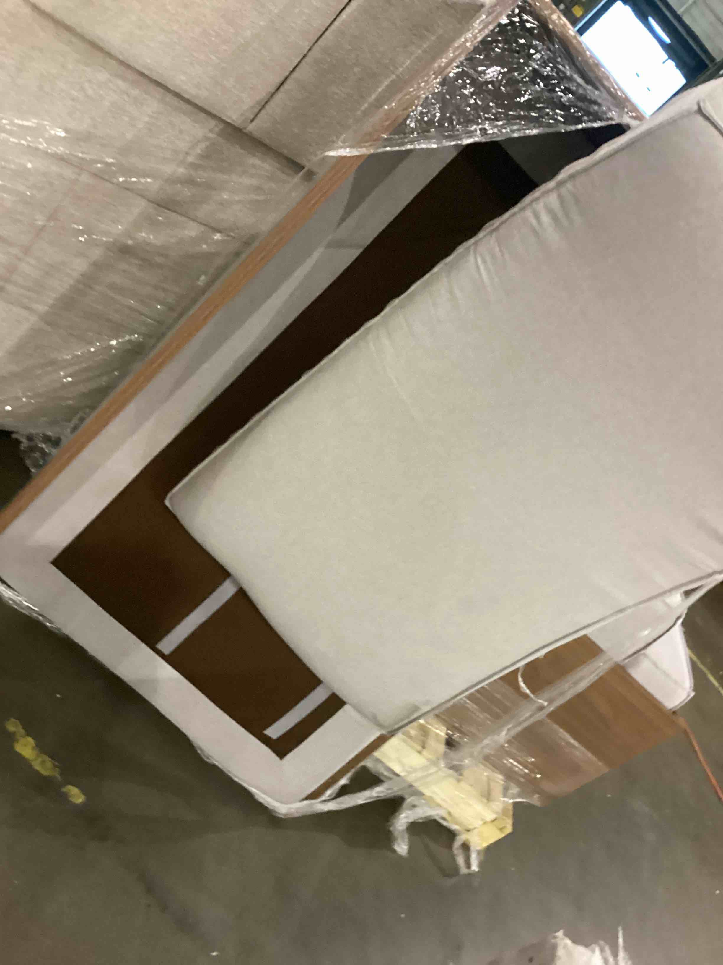 https://s3.amazonaws.com/lotting-images-prod/bidfta/PPE2553227_1753700584350.jpeg