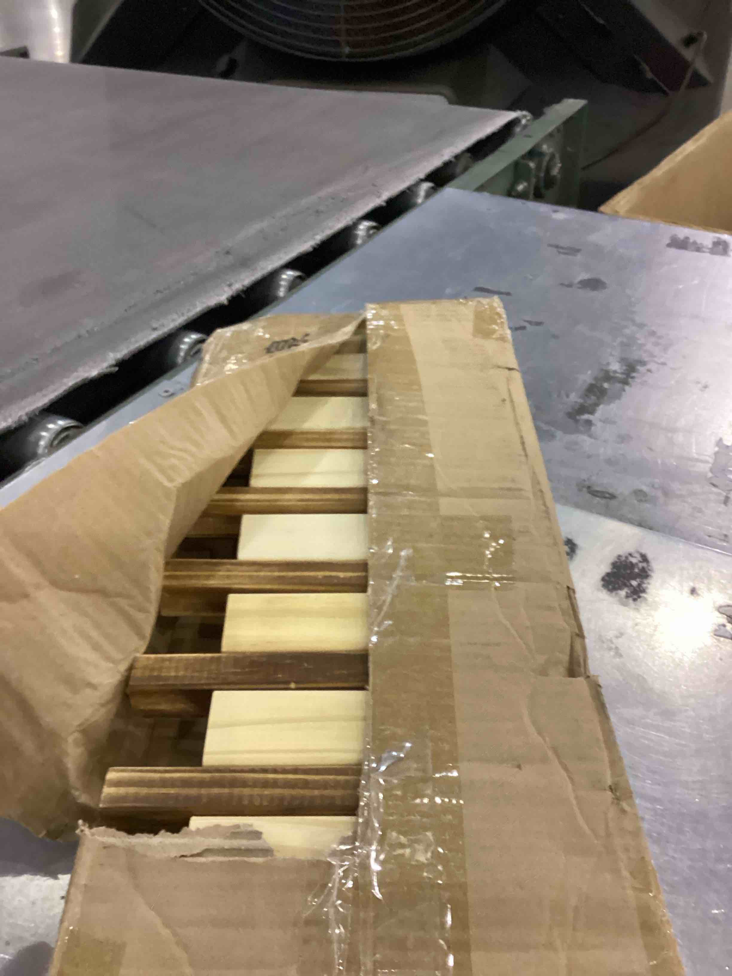 https://s3.amazonaws.com/lotting-images-prod/bidfta/PPE2554457_1753271836330.jpeg