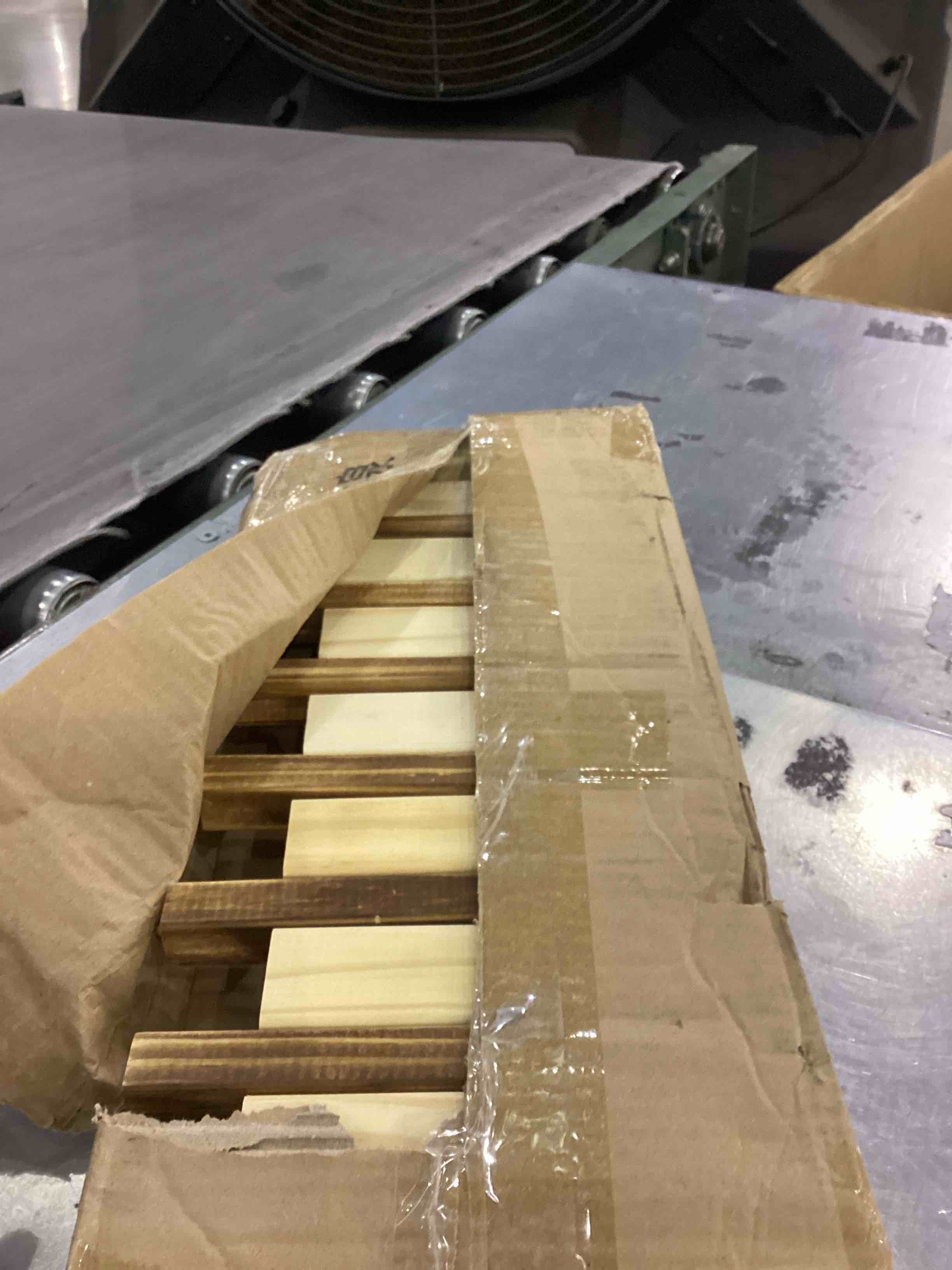 https://s3.amazonaws.com/lotting-images-prod/bidfta/PPE2554458_1753271835325.jpeg
