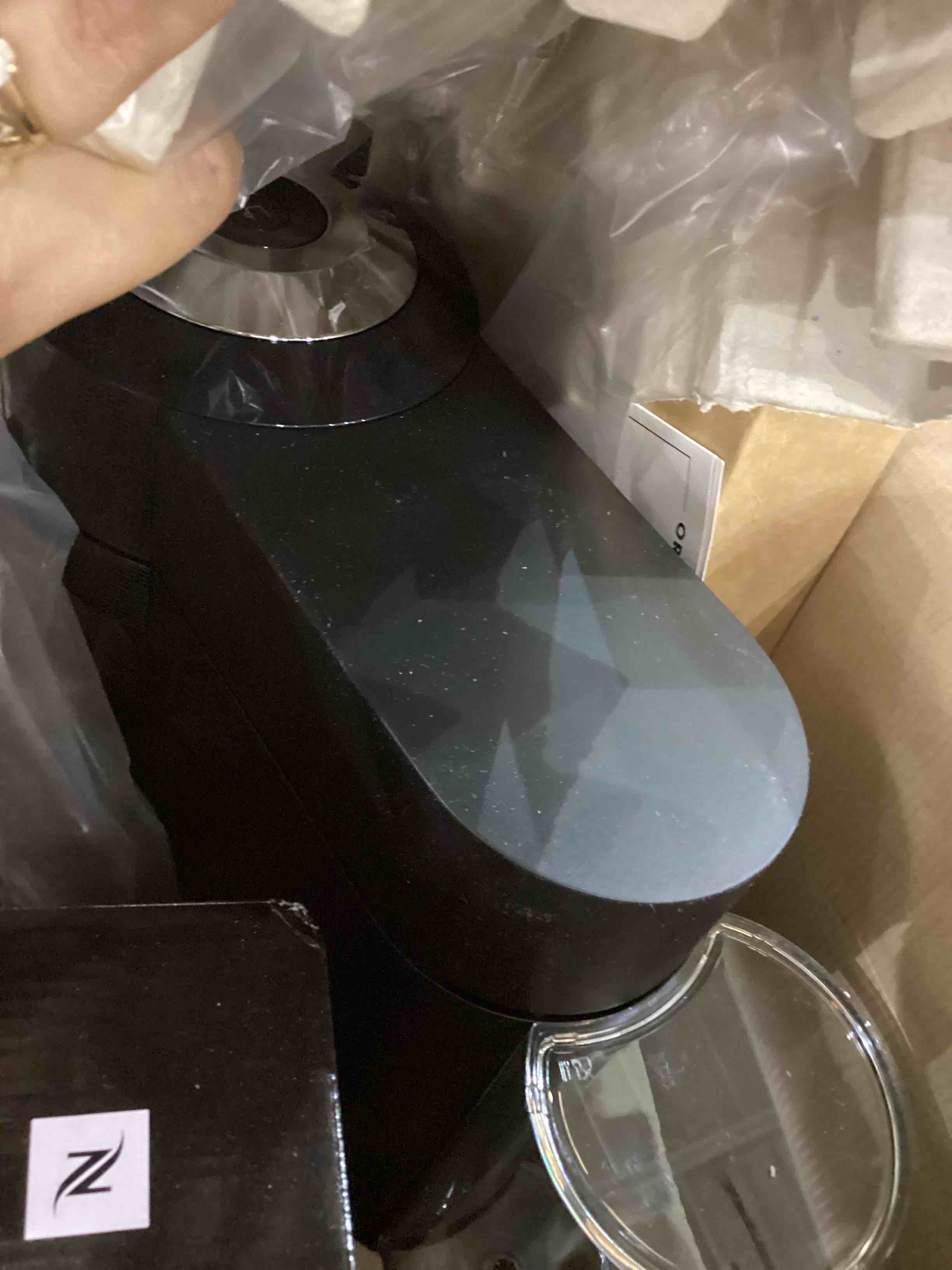 https://s3.amazonaws.com/lotting-images-prod/bidfta/PPE2554511_1753275635677.jpeg