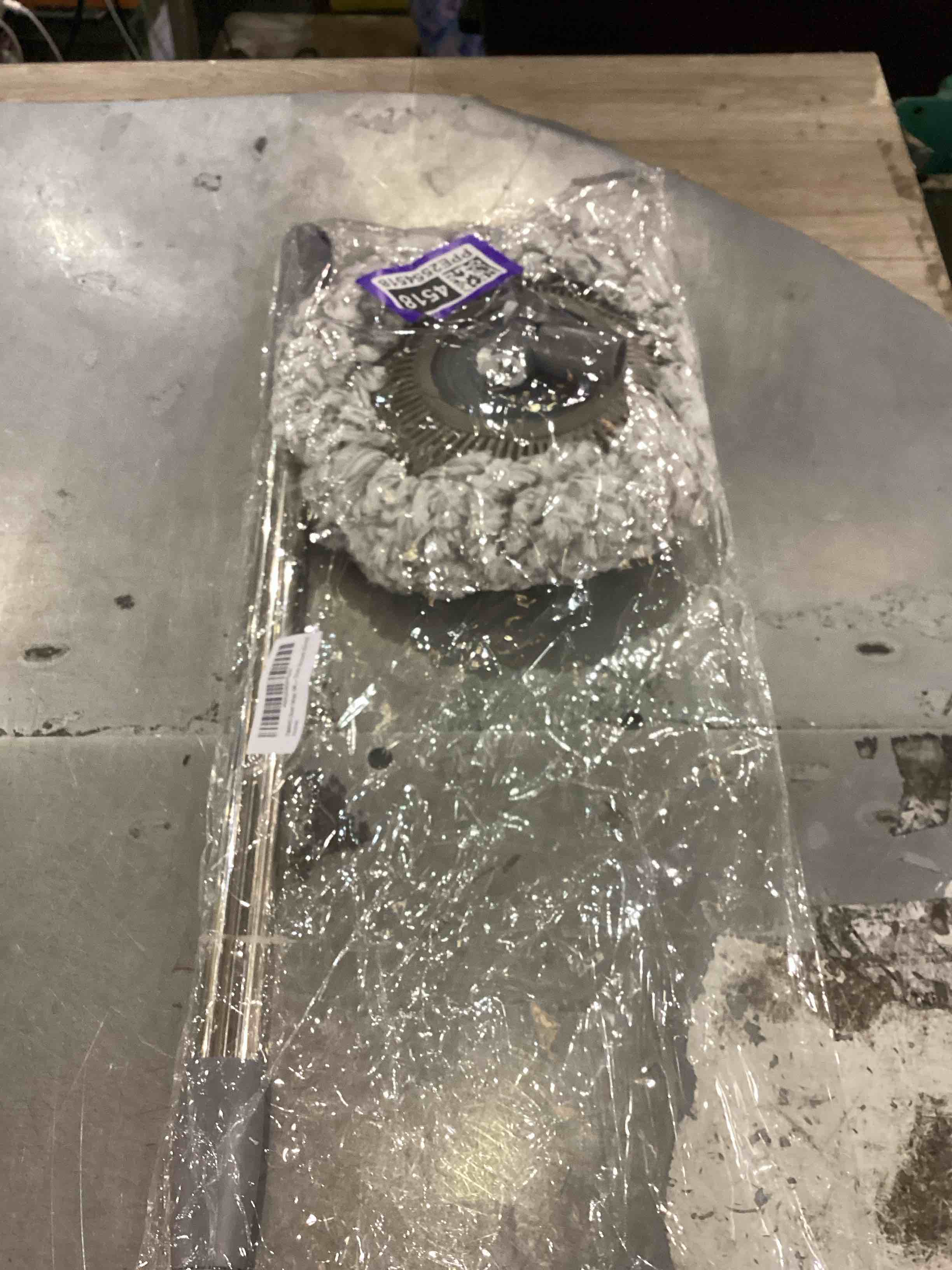 https://s3.amazonaws.com/lotting-images-prod/bidfta/PPE2554527_1753275124337.jpeg