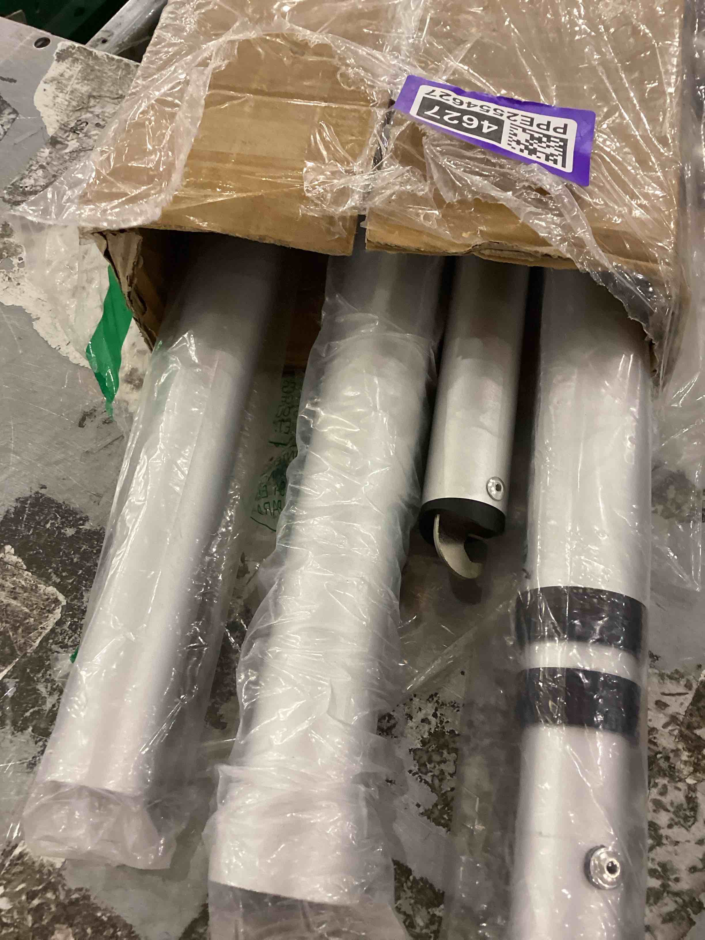 https://s3.amazonaws.com/lotting-images-prod/bidfta/PPE2554627_1753278760384.jpeg