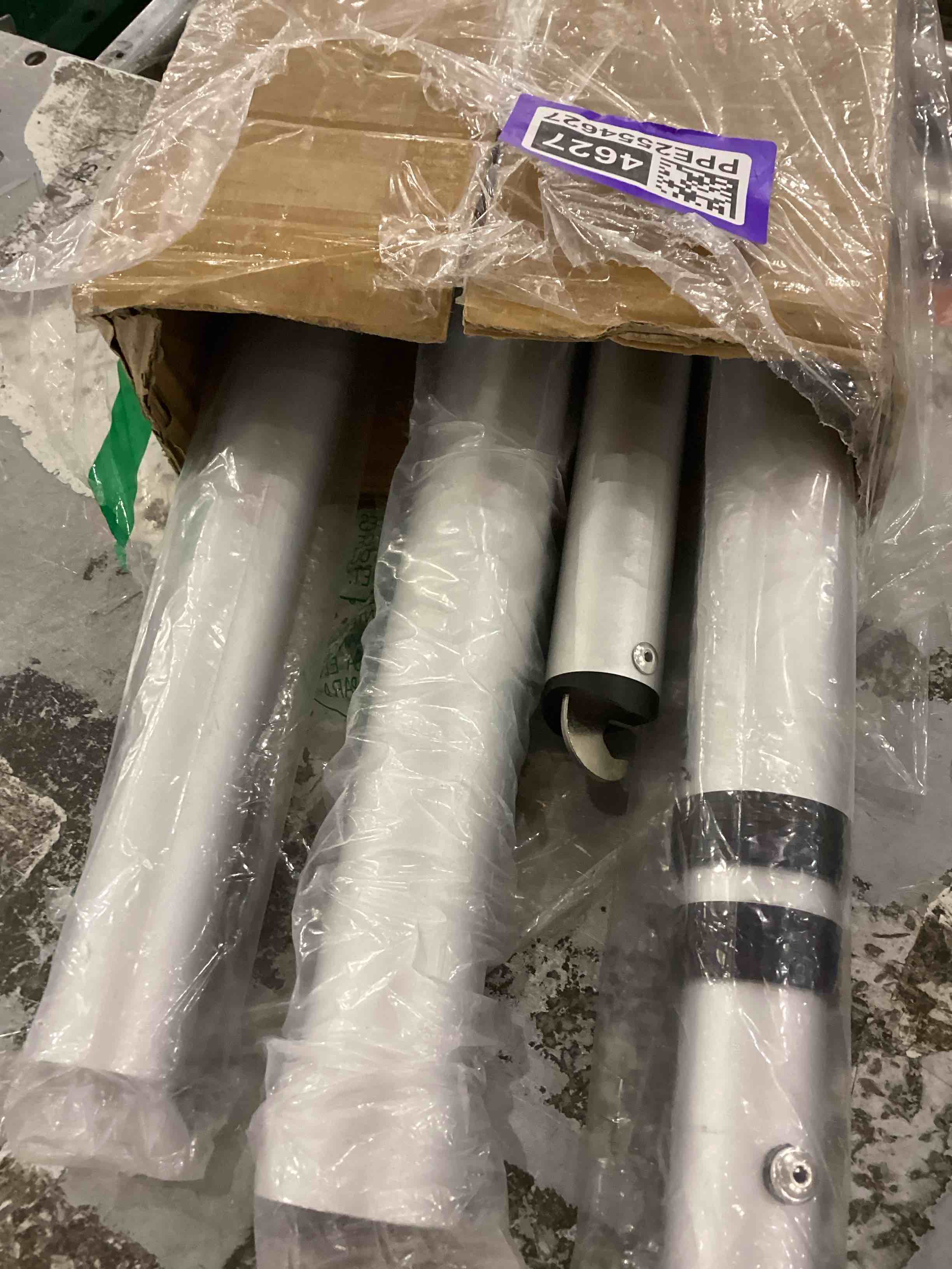 https://s3.amazonaws.com/lotting-images-prod/bidfta/PPE2554627_1753278761140.jpeg