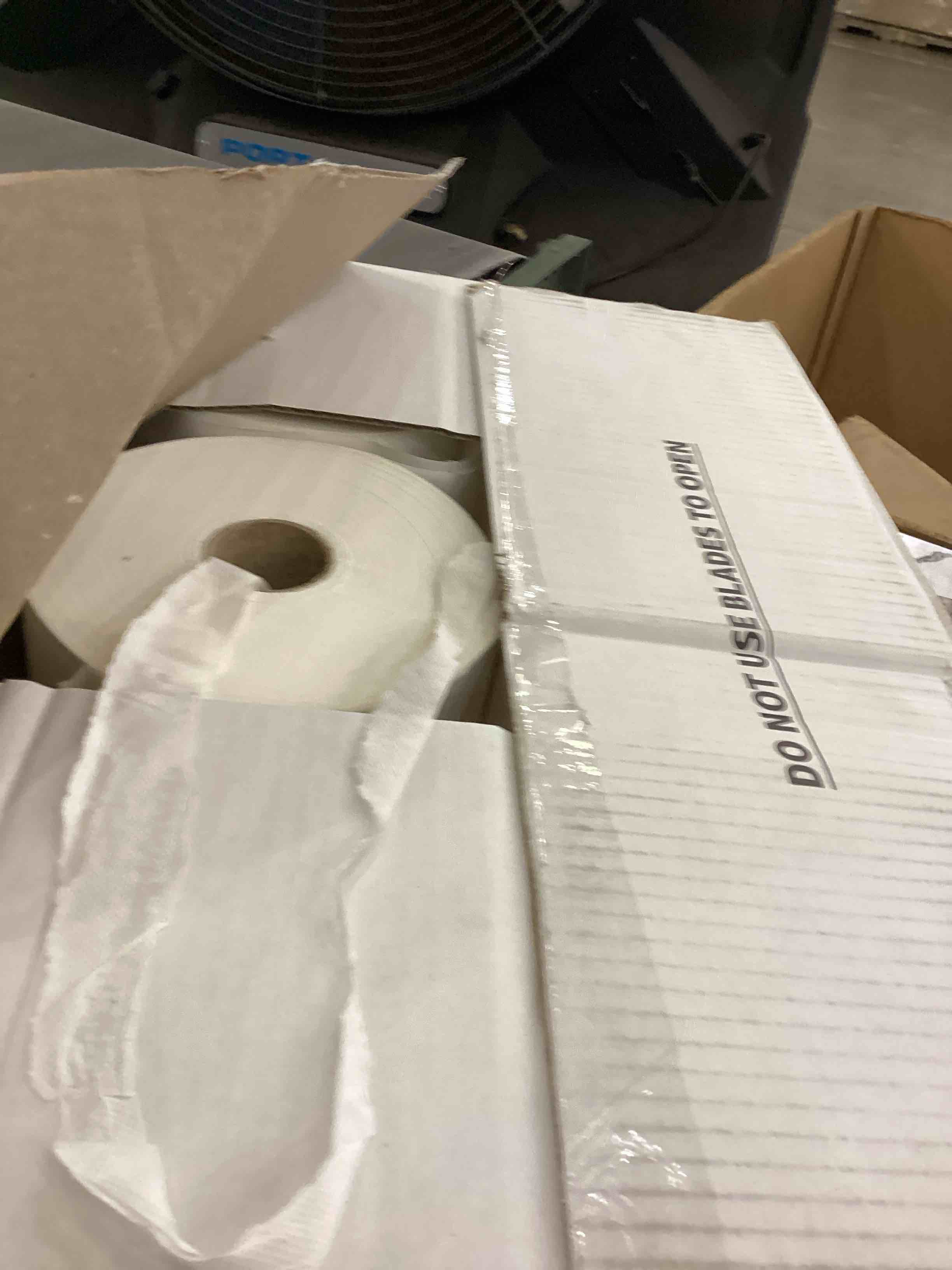 https://s3.amazonaws.com/lotting-images-prod/bidfta/PPE2554632_1753279460379.jpeg