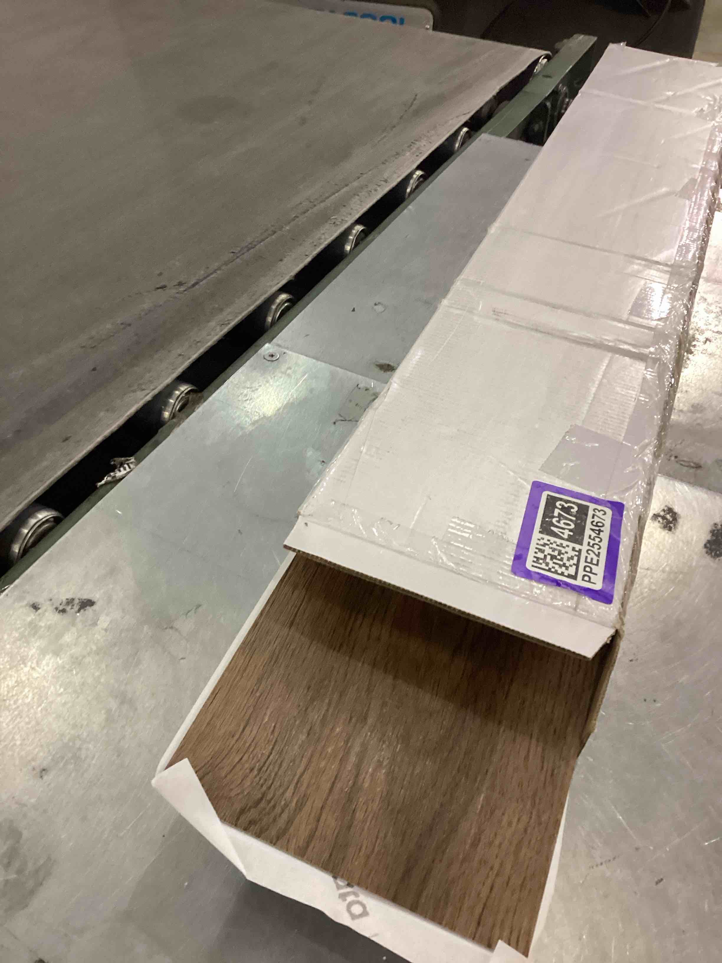 https://s3.amazonaws.com/lotting-images-prod/bidfta/PPE2554673_1753287223605.jpeg