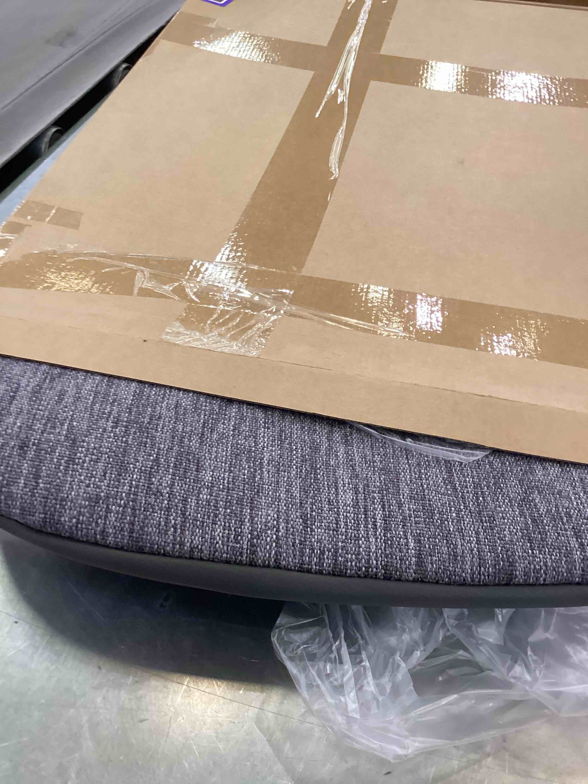 https://s3.amazonaws.com/lotting-images-prod/bidfta/PPE2554869_1753291940232.jpeg