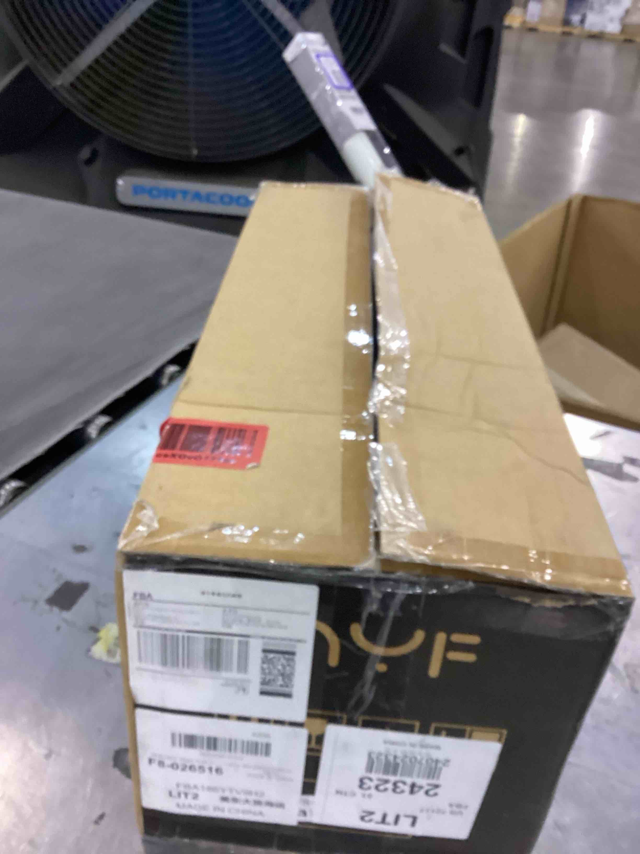 https://s3.amazonaws.com/lotting-images-prod/bidfta/PPE2555006_1753352423897.jpeg