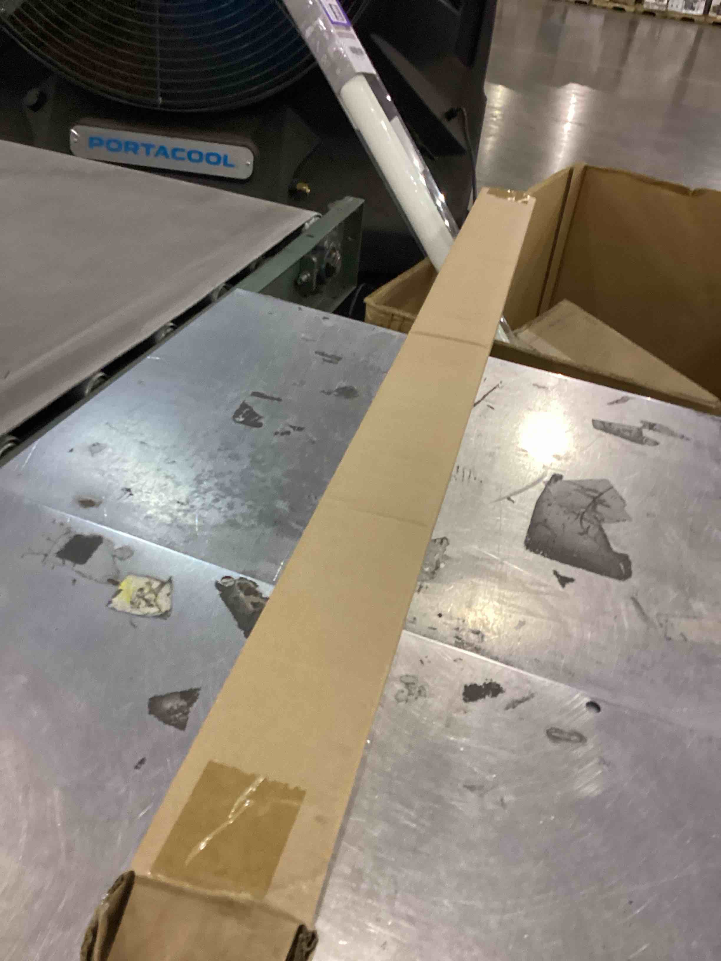 https://s3.amazonaws.com/lotting-images-prod/bidfta/PPE2555027_1753352289847.jpeg