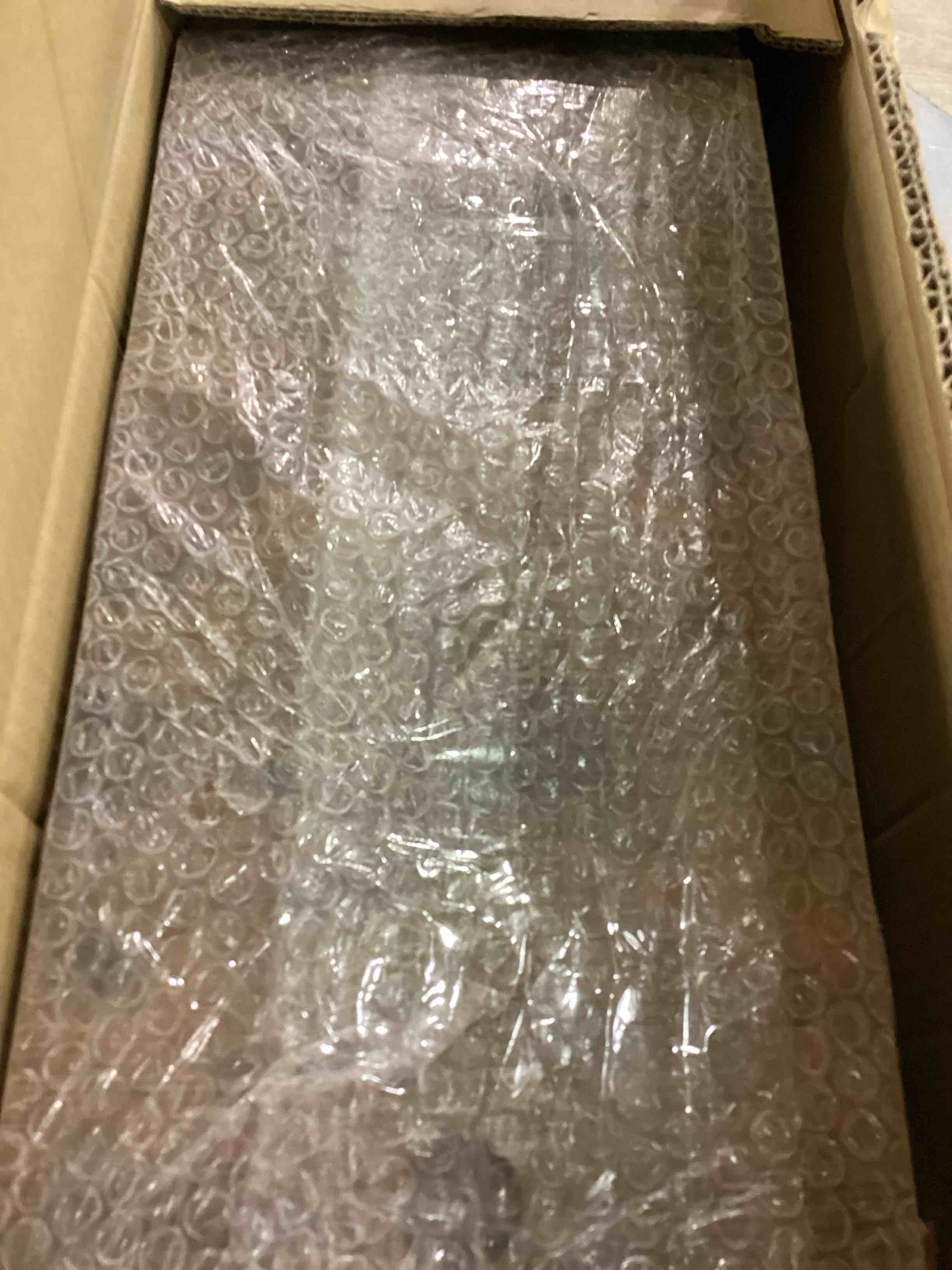 https://s3.amazonaws.com/lotting-images-prod/bidfta/PPE2555055_1753353072897.jpeg