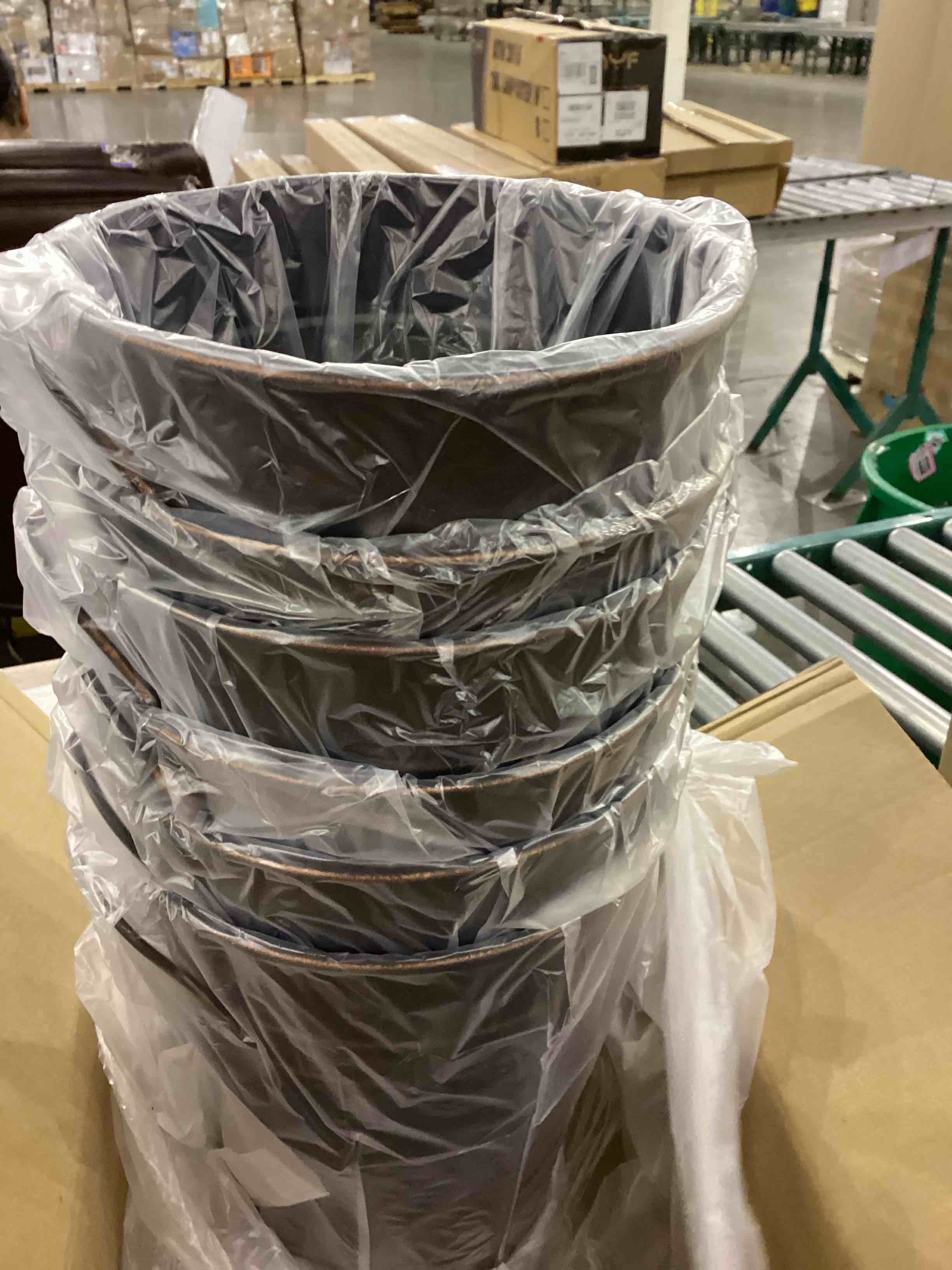 https://s3.amazonaws.com/lotting-images-prod/bidfta/PPE2555064_1753352250561.jpeg