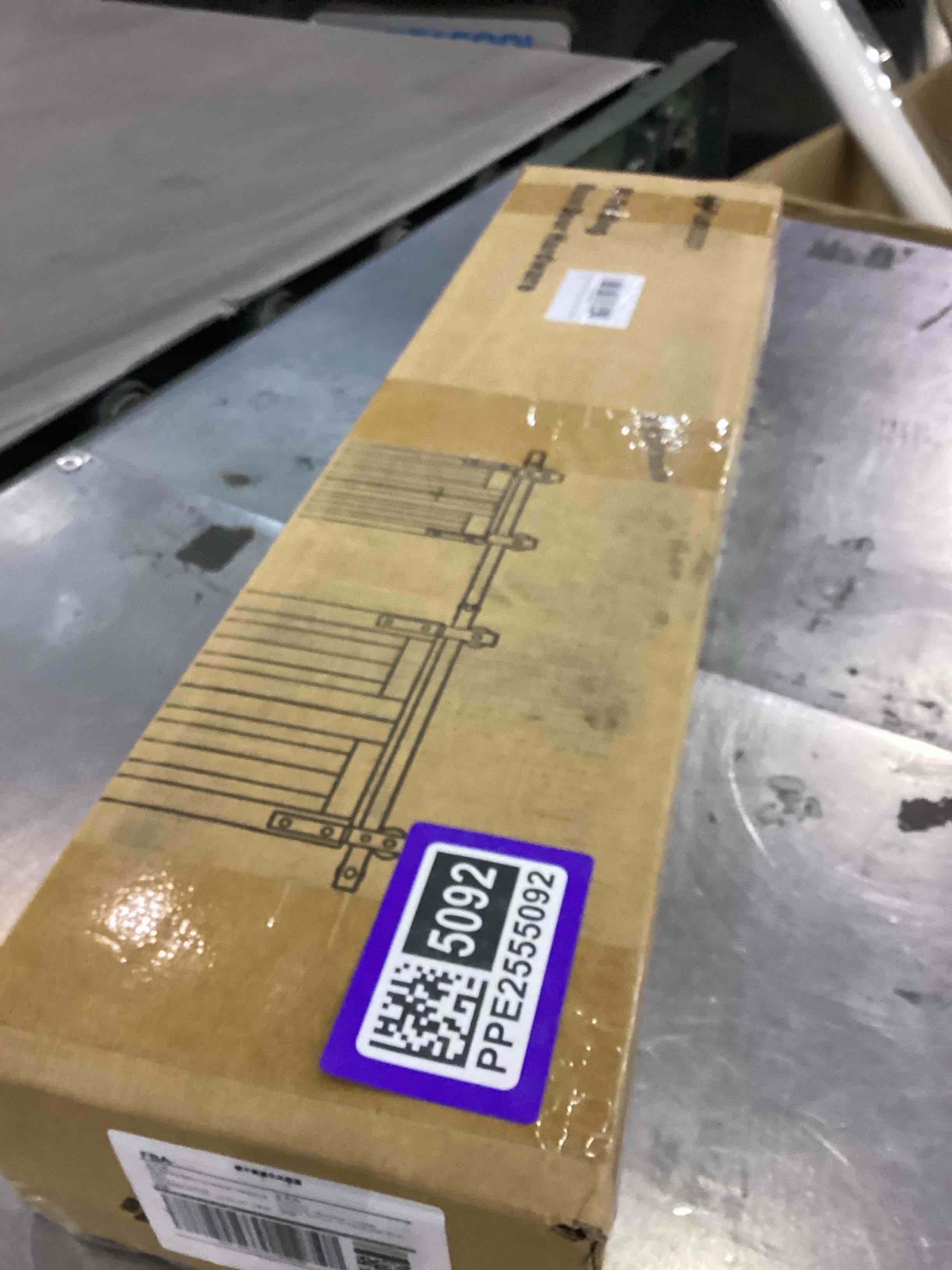 https://s3.amazonaws.com/lotting-images-prod/bidfta/PPE2555092_1753353812314.jpeg