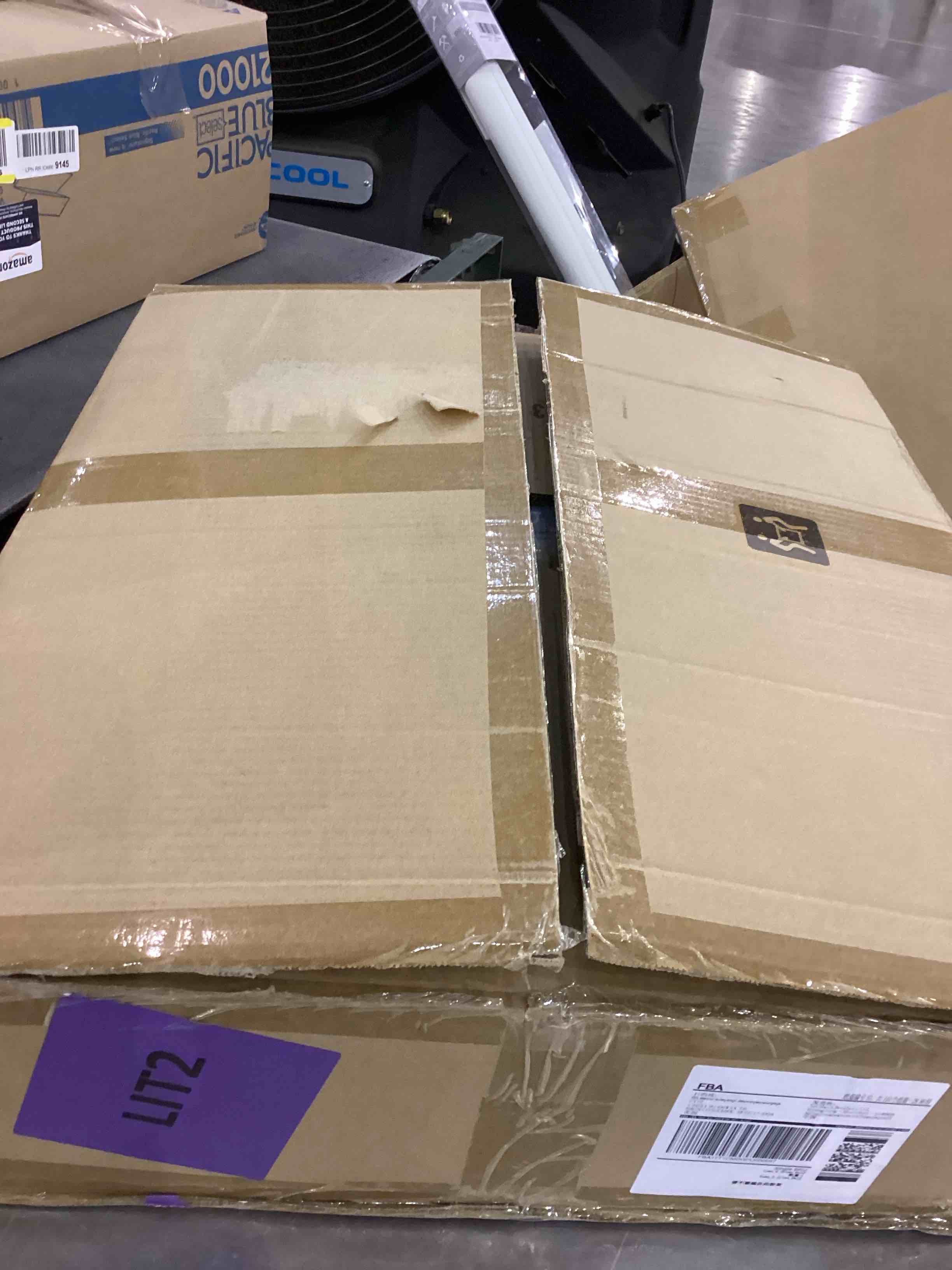https://s3.amazonaws.com/lotting-images-prod/bidfta/PPE2555098_1753354435795.jpeg