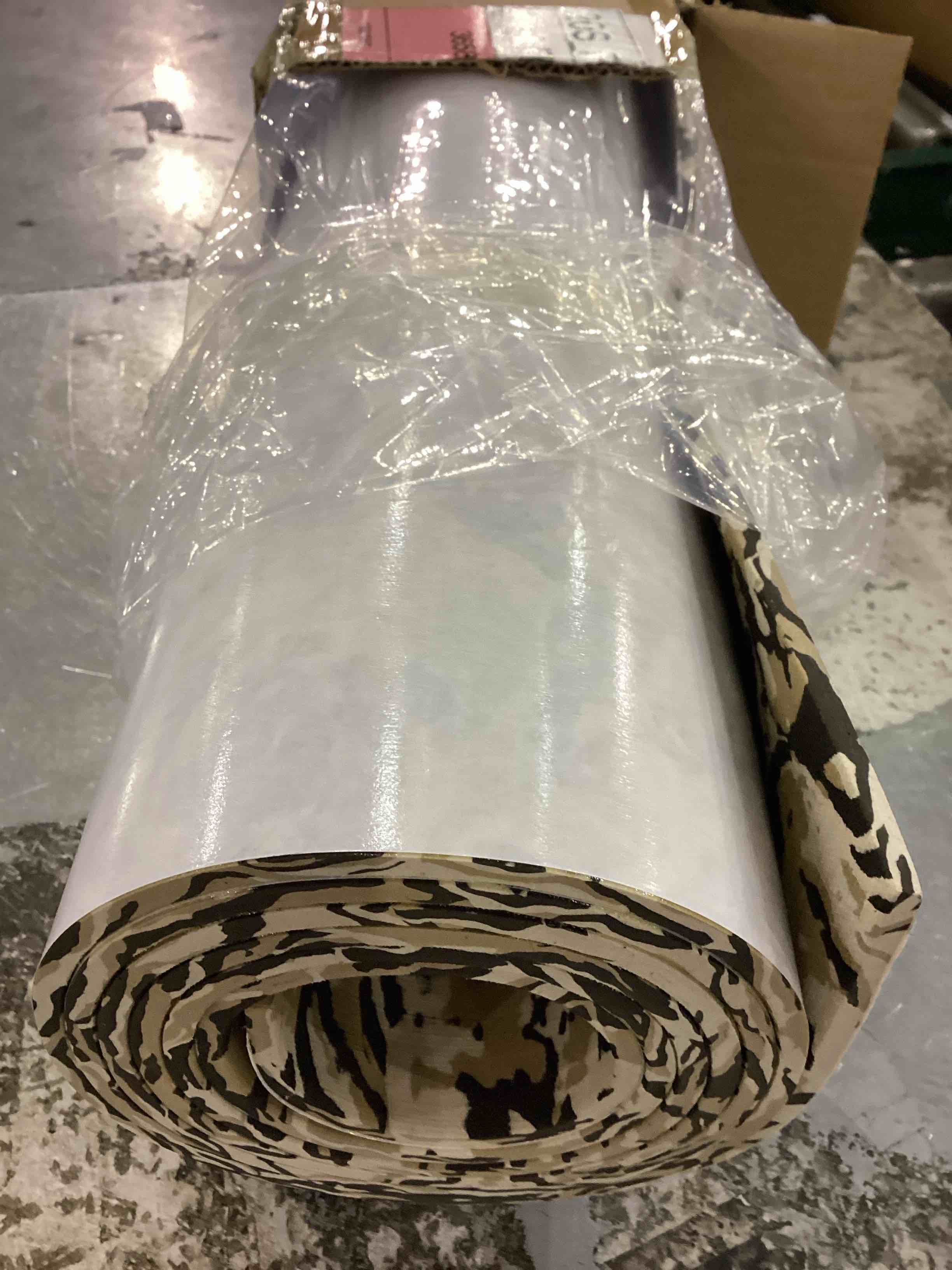 https://s3.amazonaws.com/lotting-images-prod/bidfta/PPE2555124_1753355934387.jpeg