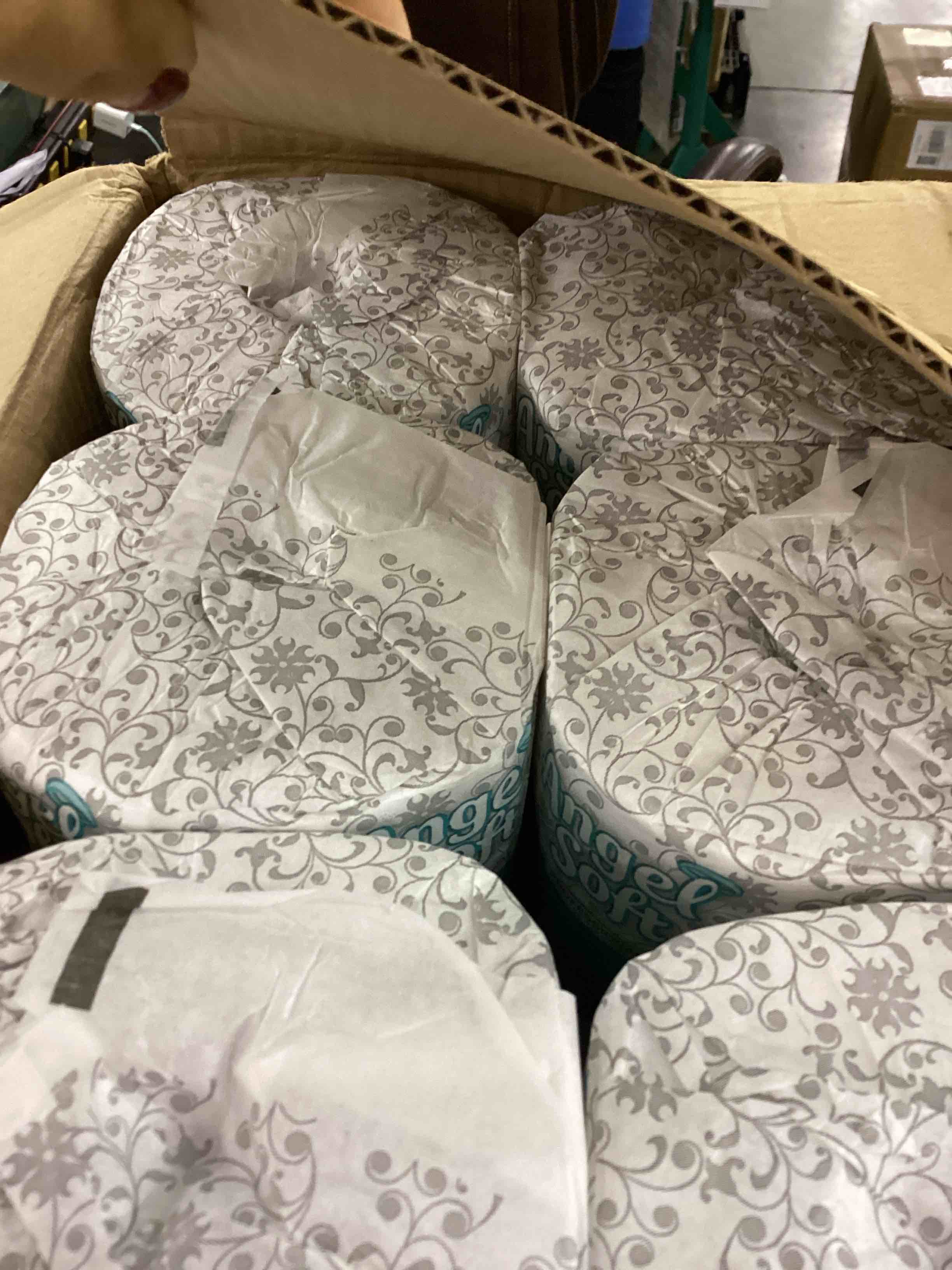 https://s3.amazonaws.com/lotting-images-prod/bidfta/PPE2555182_1753356616125.jpeg