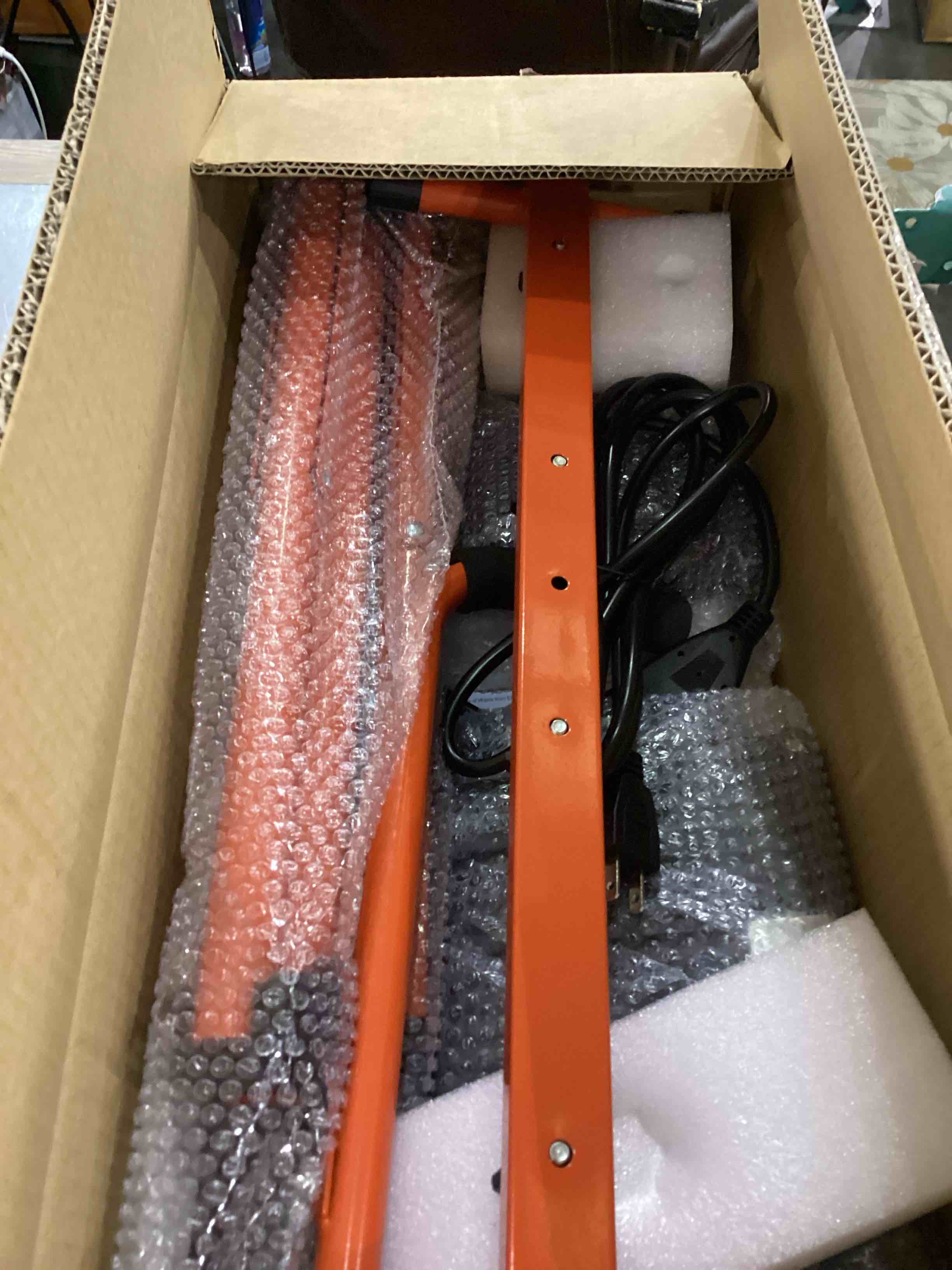 https://s3.amazonaws.com/lotting-images-prod/bidfta/PPE2555191_1753357051038.jpeg