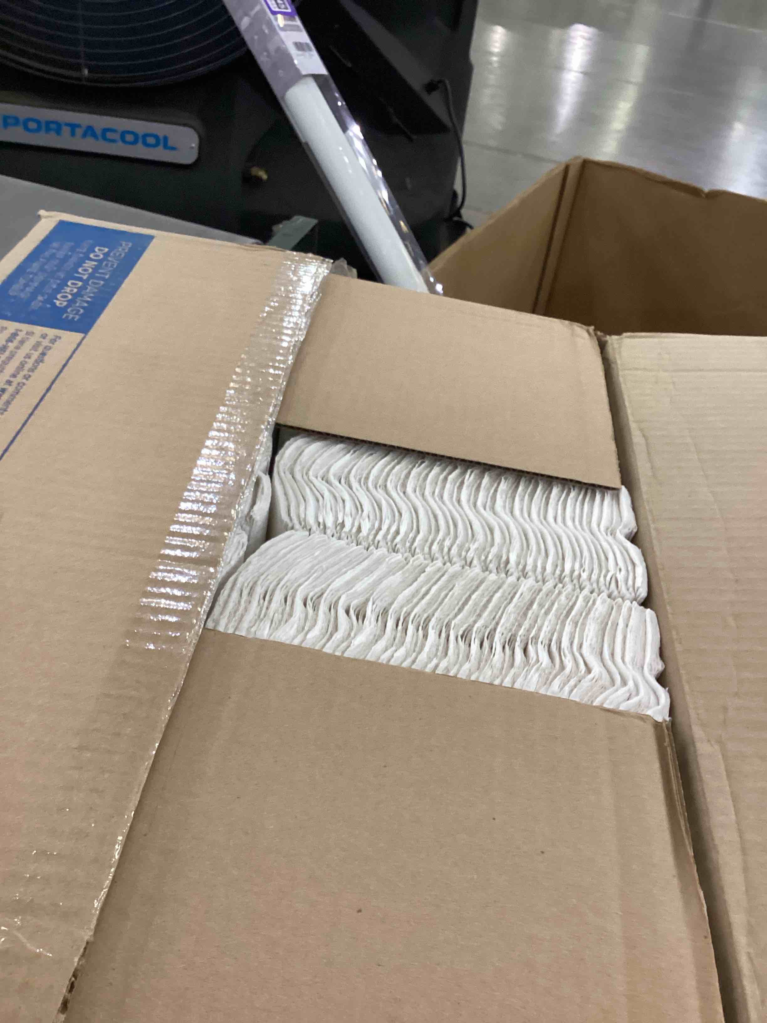 https://s3.amazonaws.com/lotting-images-prod/bidfta/PPE2555257_1753367288975.jpeg