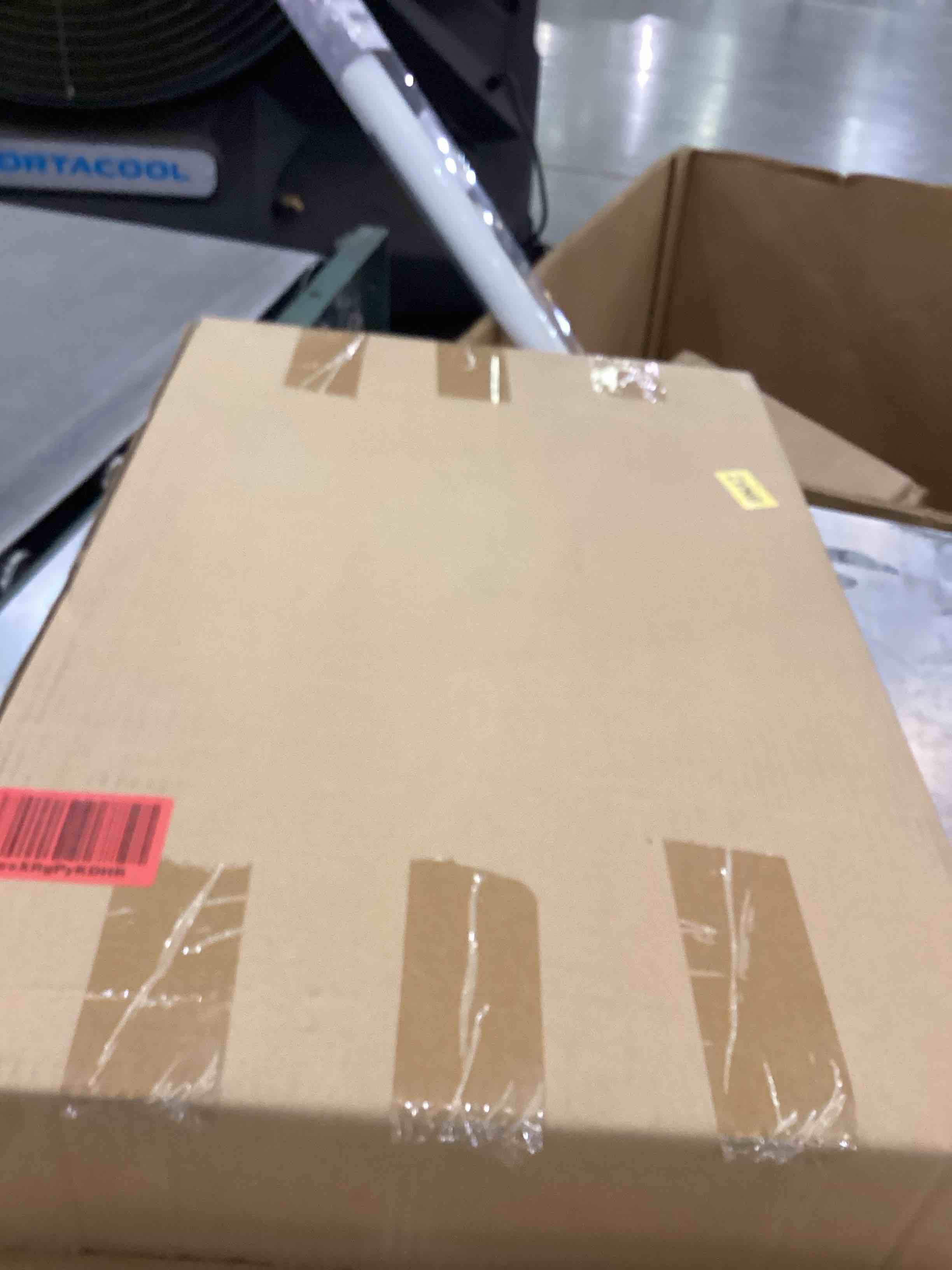 https://s3.amazonaws.com/lotting-images-prod/bidfta/PPE2555455_1753372217429.jpeg