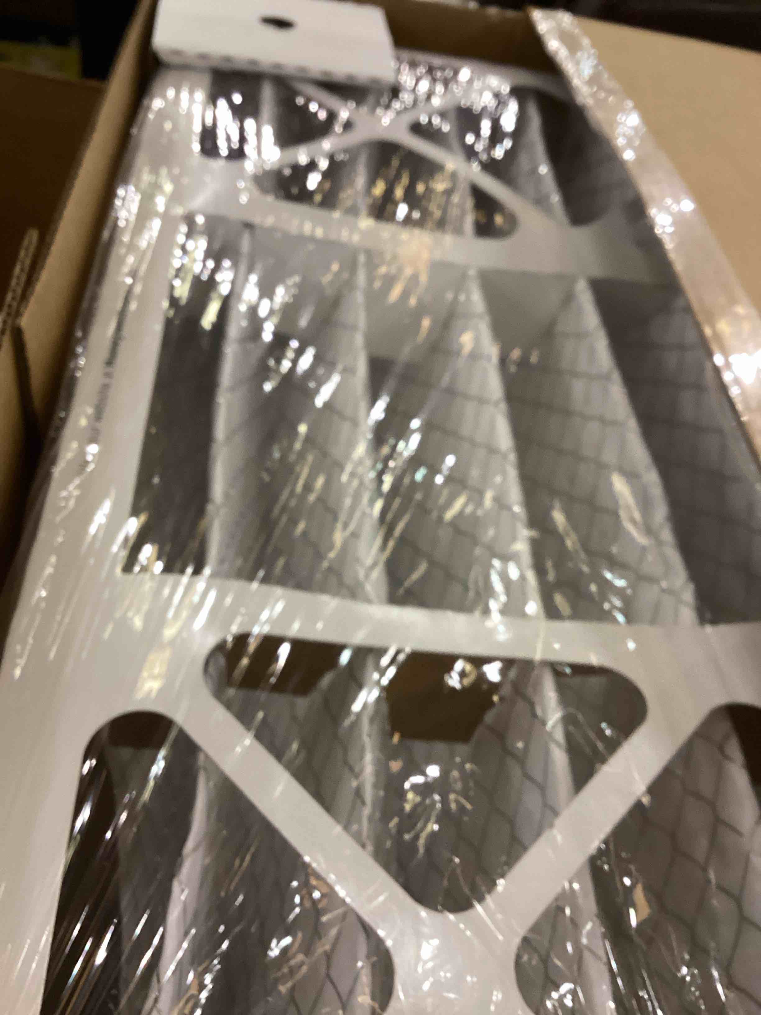 https://s3.amazonaws.com/lotting-images-prod/bidfta/PPE2555587_1753365879712.jpeg