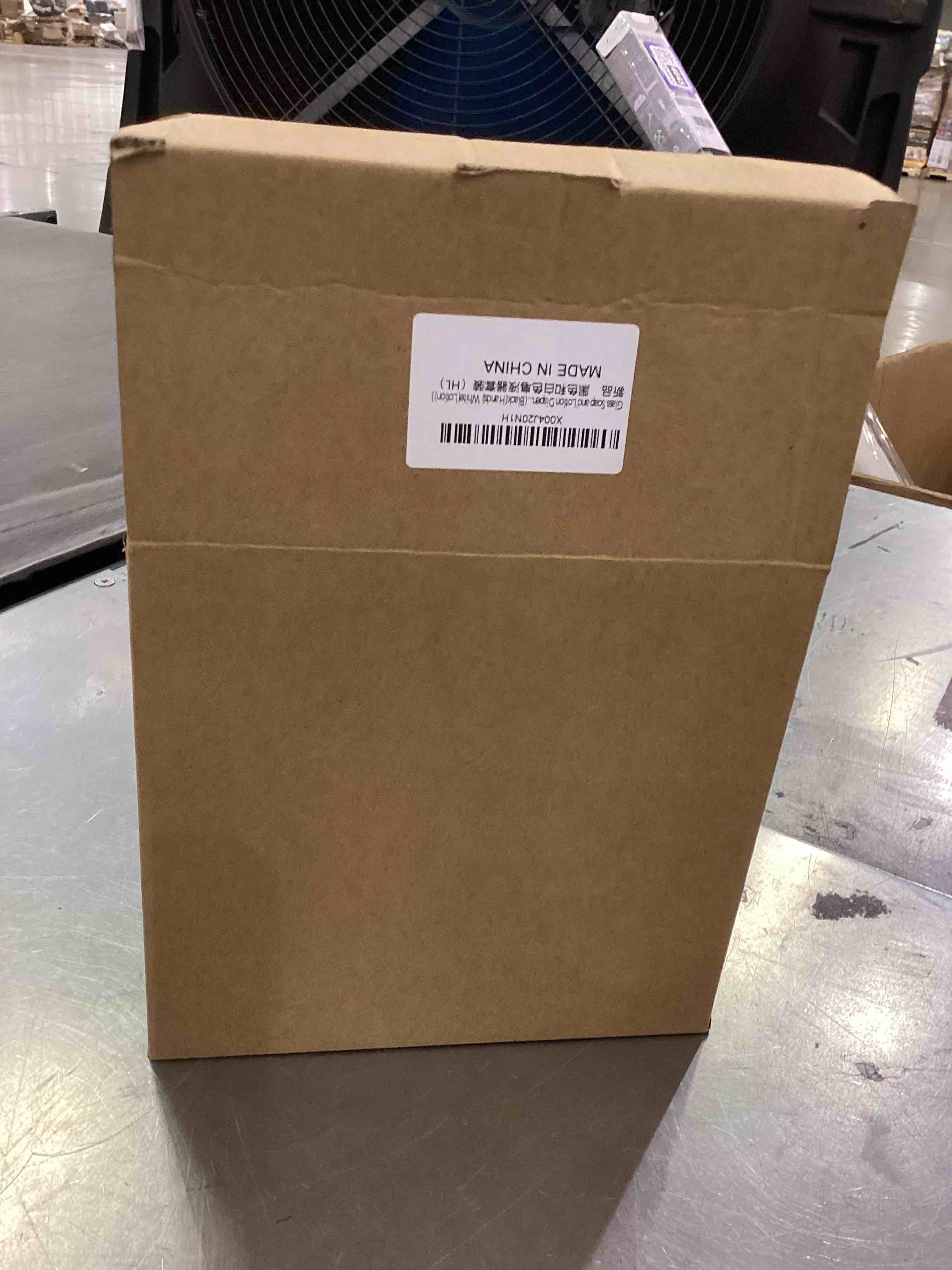 https://s3.amazonaws.com/lotting-images-prod/bidfta/PPE2555691_1753372979229.jpeg