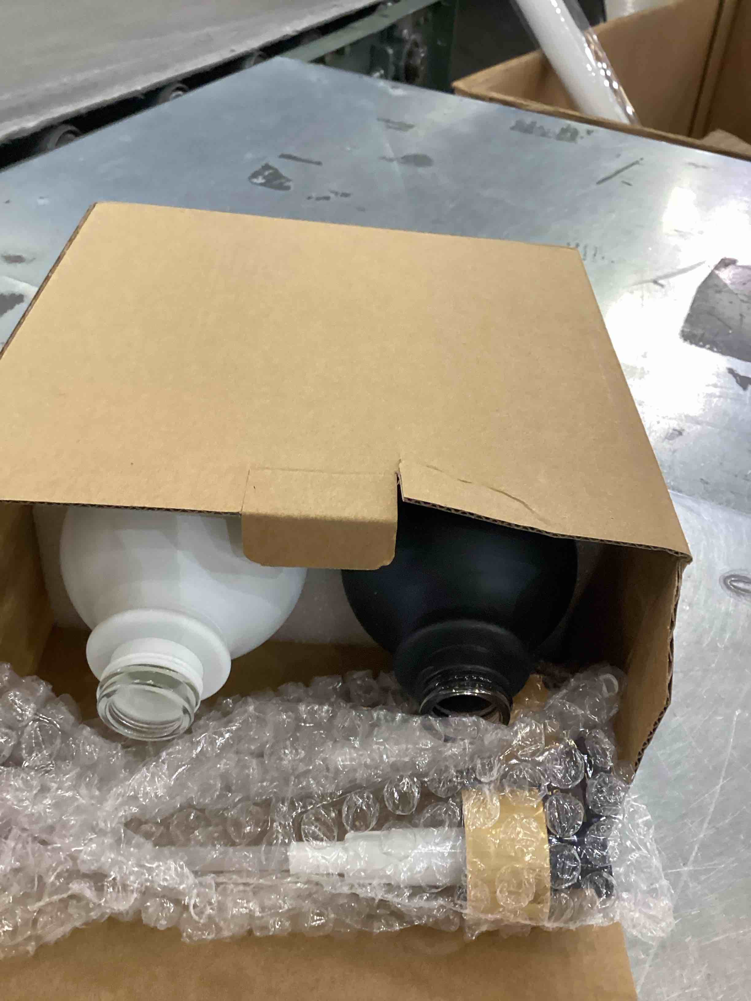 https://s3.amazonaws.com/lotting-images-prod/bidfta/PPE2555691_1753372987493.jpeg