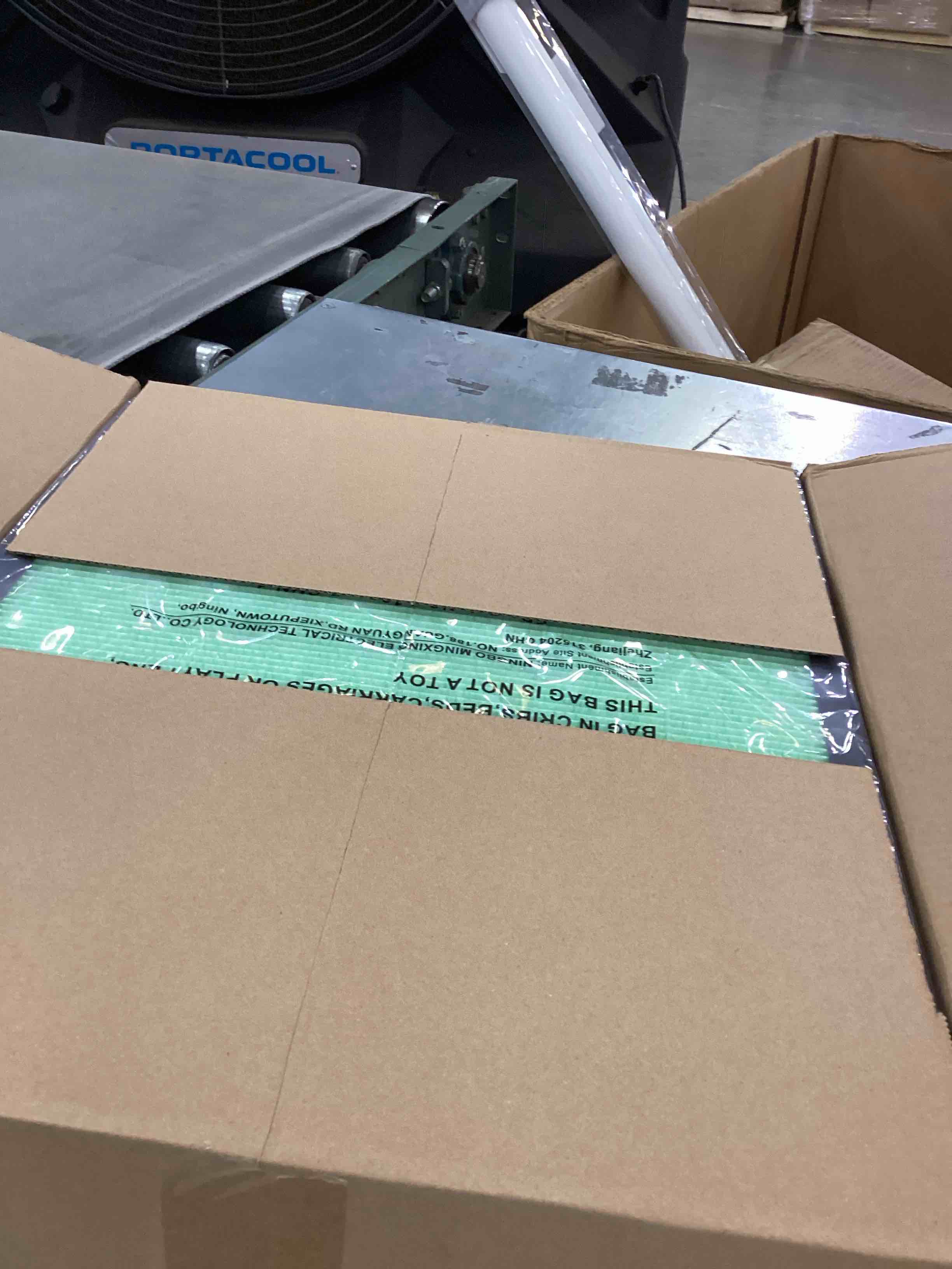 https://s3.amazonaws.com/lotting-images-prod/bidfta/PPE2555740_1753377620336.jpeg