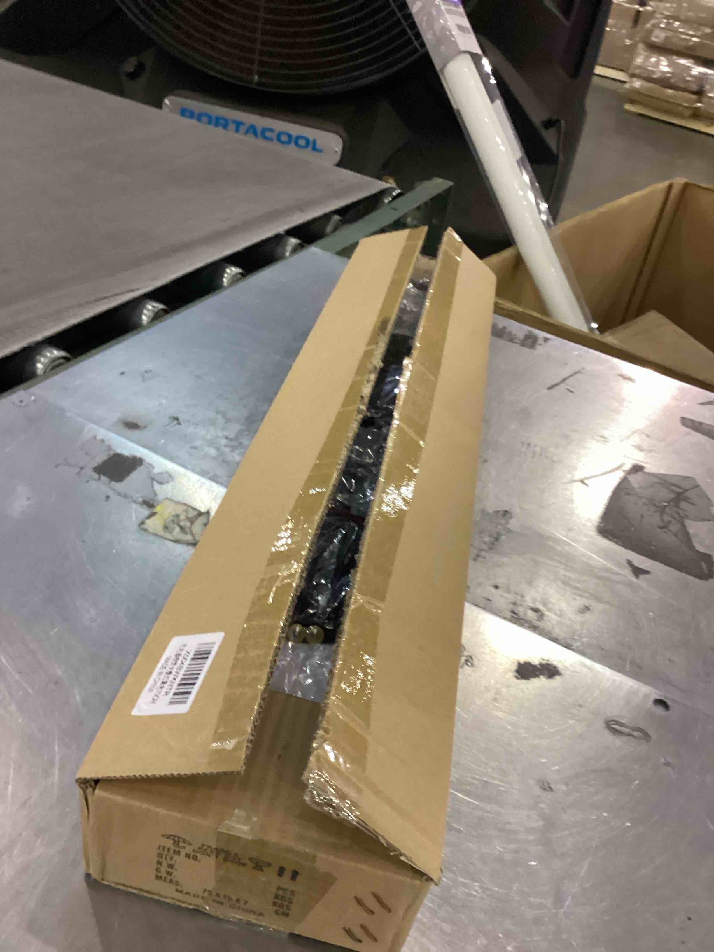 https://s3.amazonaws.com/lotting-images-prod/bidfta/PPE2555869_1753440040415.jpeg