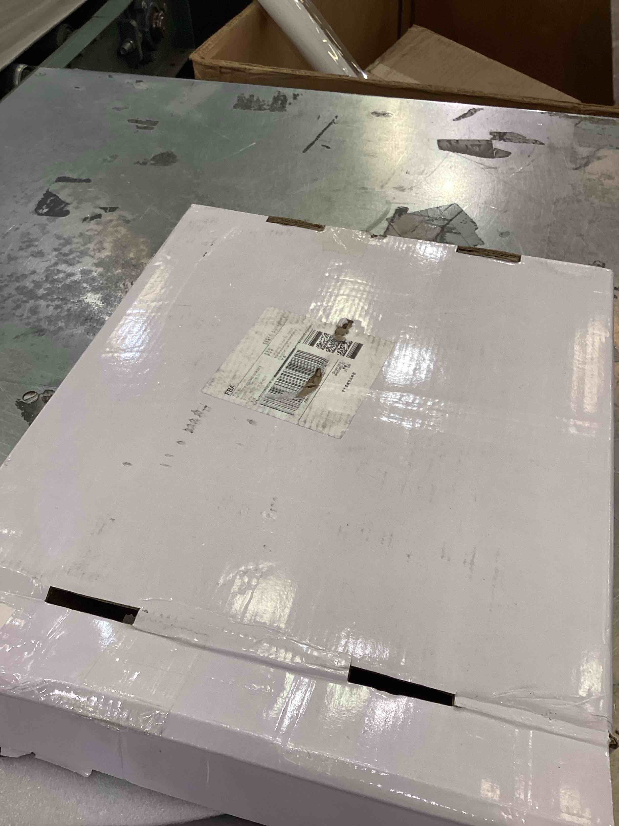 https://s3.amazonaws.com/lotting-images-prod/bidfta/PPE2555886_1753380036064.jpeg