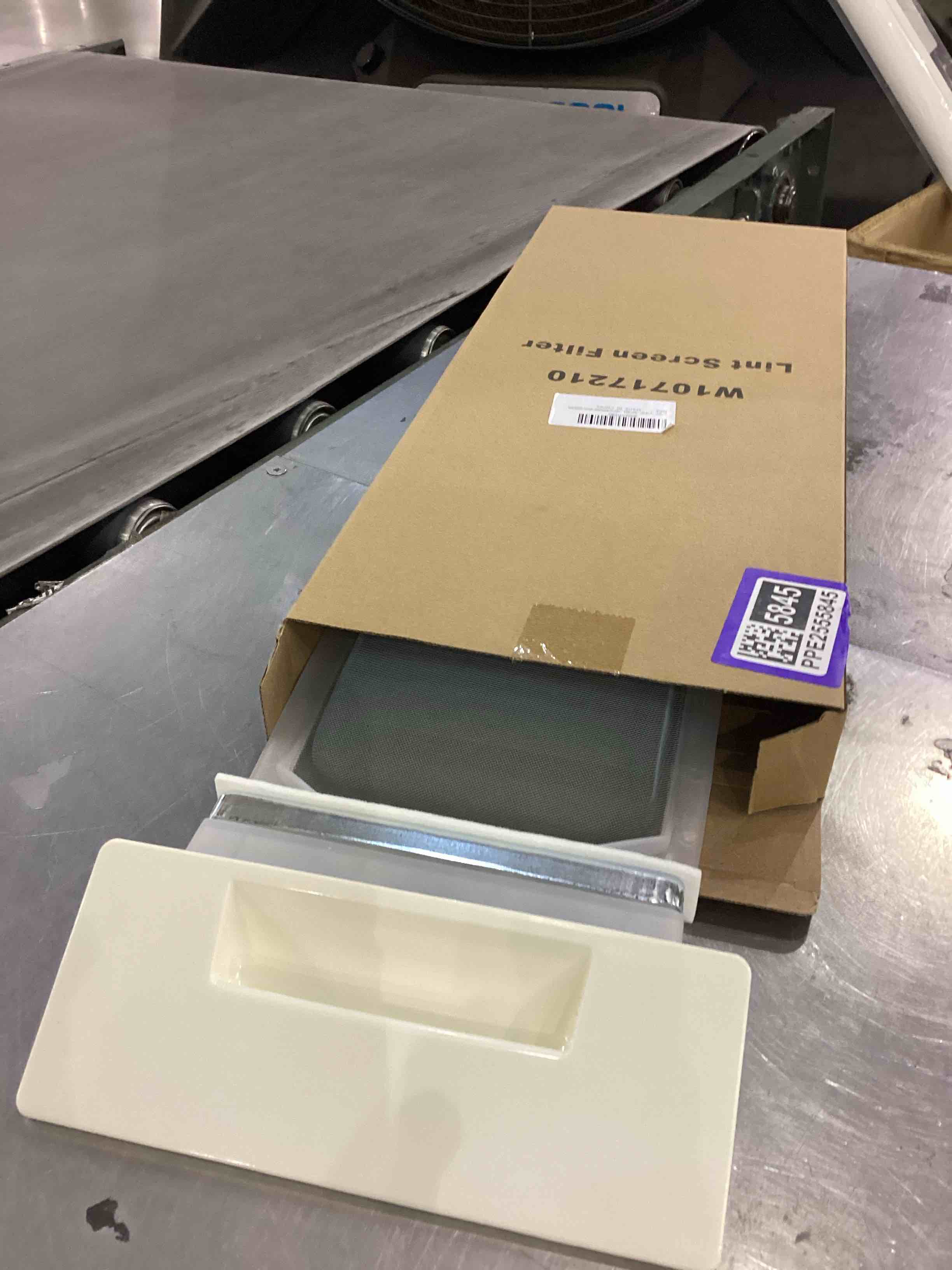 https://s3.amazonaws.com/lotting-images-prod/bidfta/PPE2555897_1753438327111.jpeg
