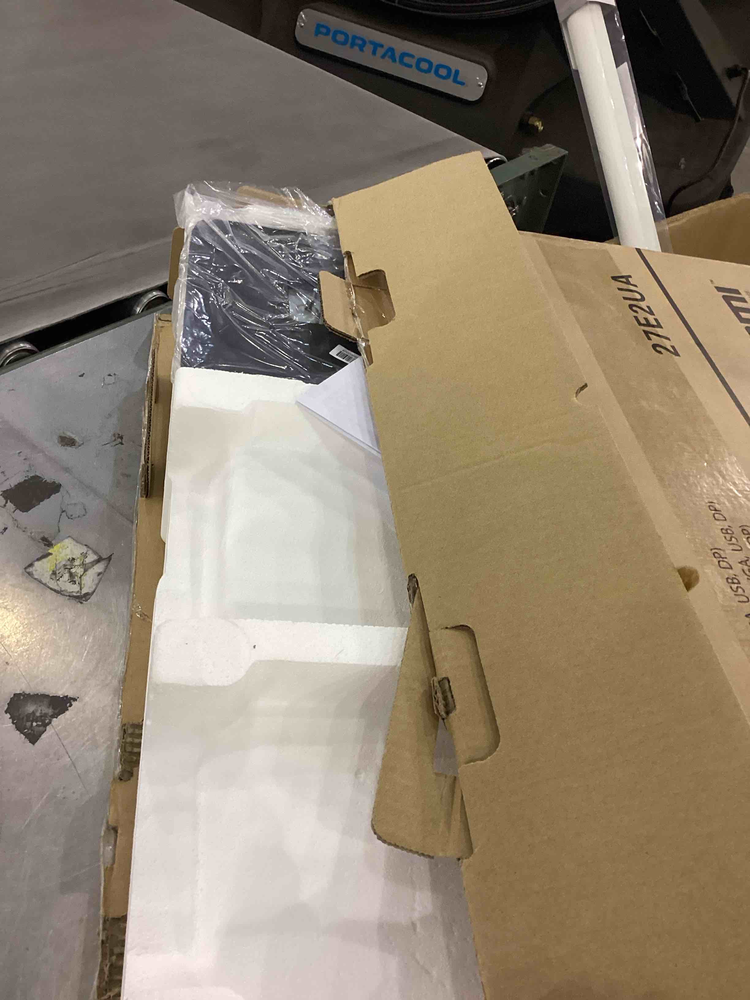 https://s3.amazonaws.com/lotting-images-prod/bidfta/PPE2555902_1753440498605.jpeg