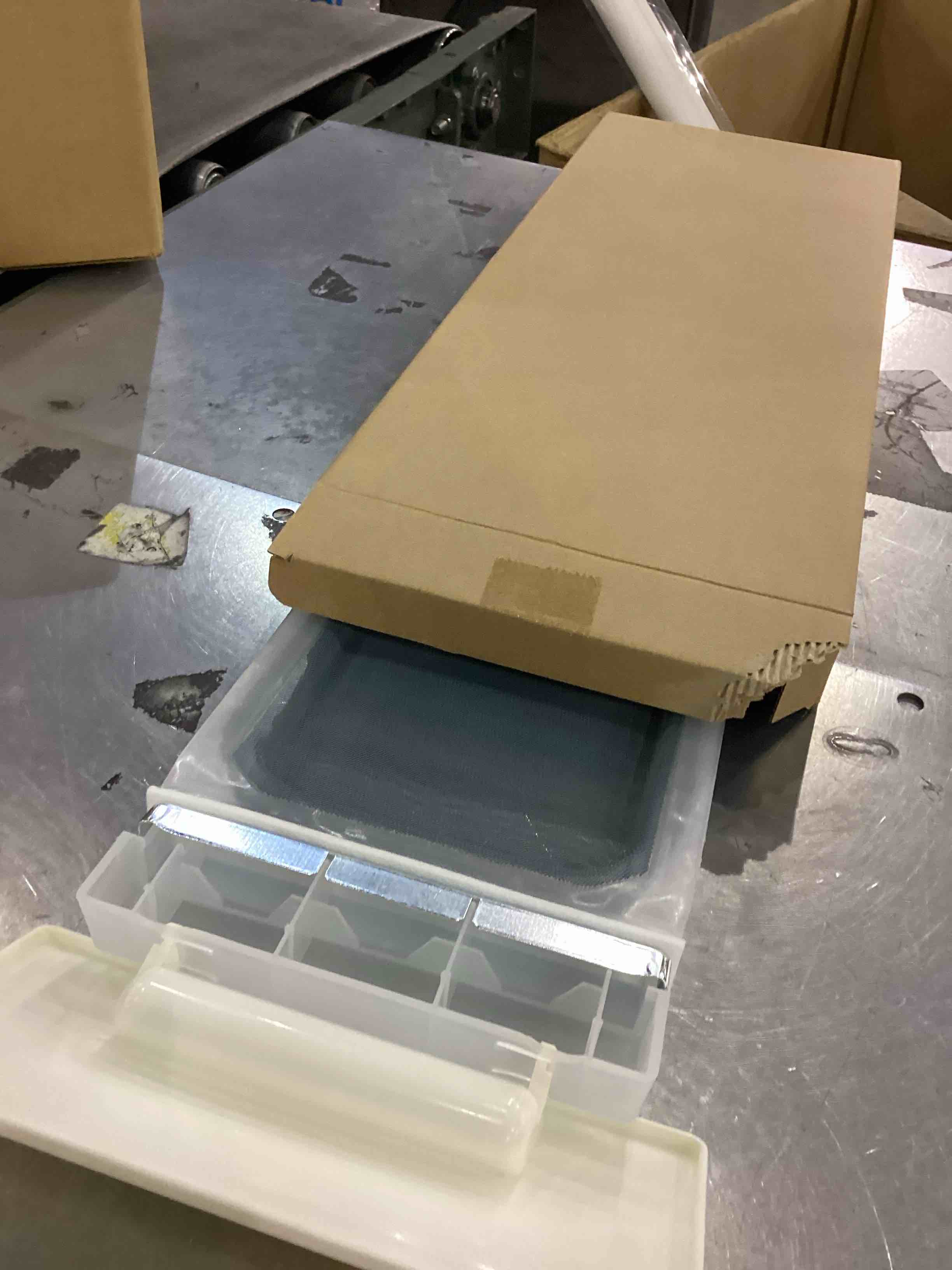 https://s3.amazonaws.com/lotting-images-prod/bidfta/PPE2556022_1753438865839.jpeg