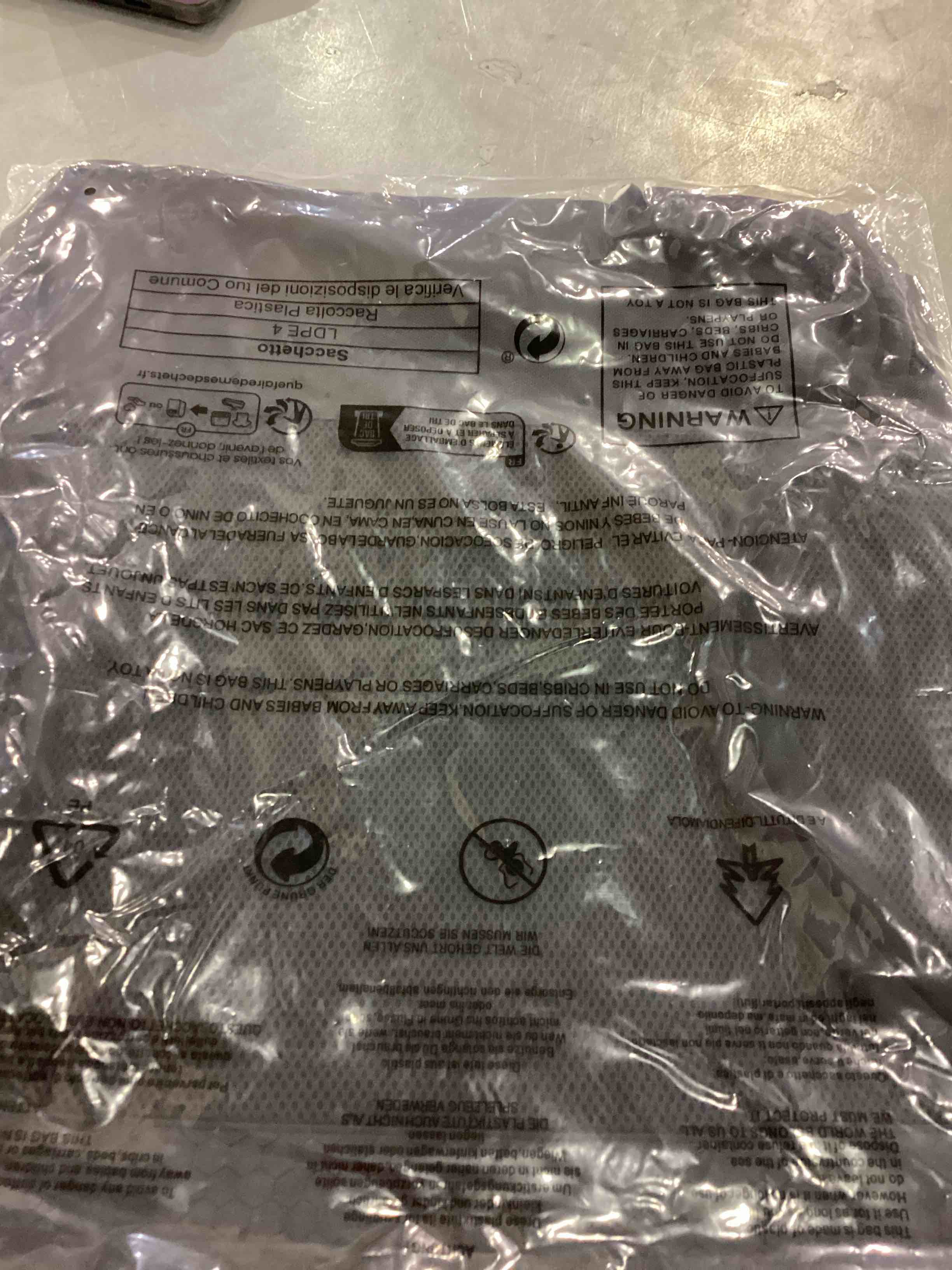 https://s3.amazonaws.com/lotting-images-prod/bidfta/PPE2556073_1753439278356.jpeg