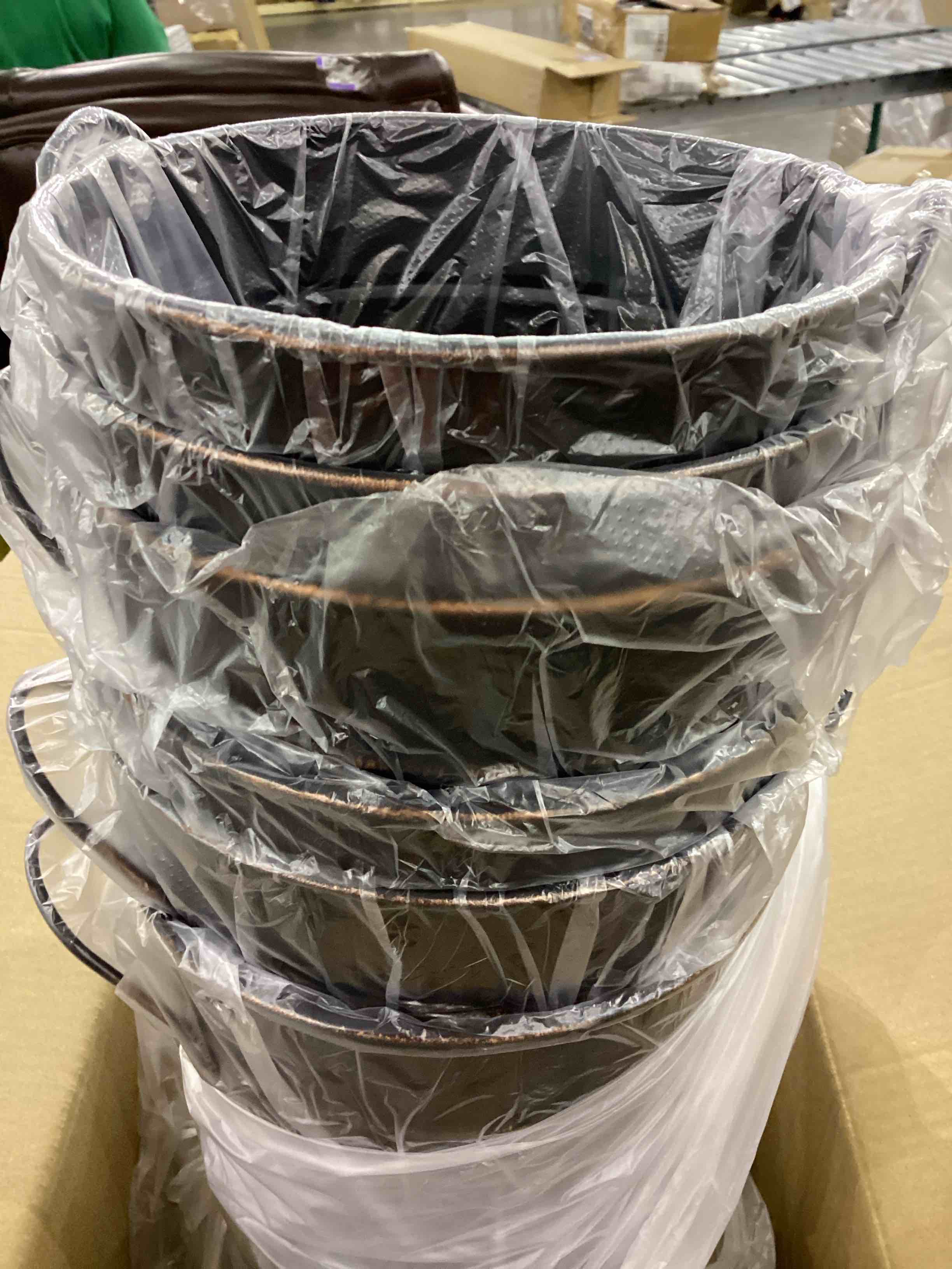 https://s3.amazonaws.com/lotting-images-prod/bidfta/PPE2556134_1753441442873.jpeg