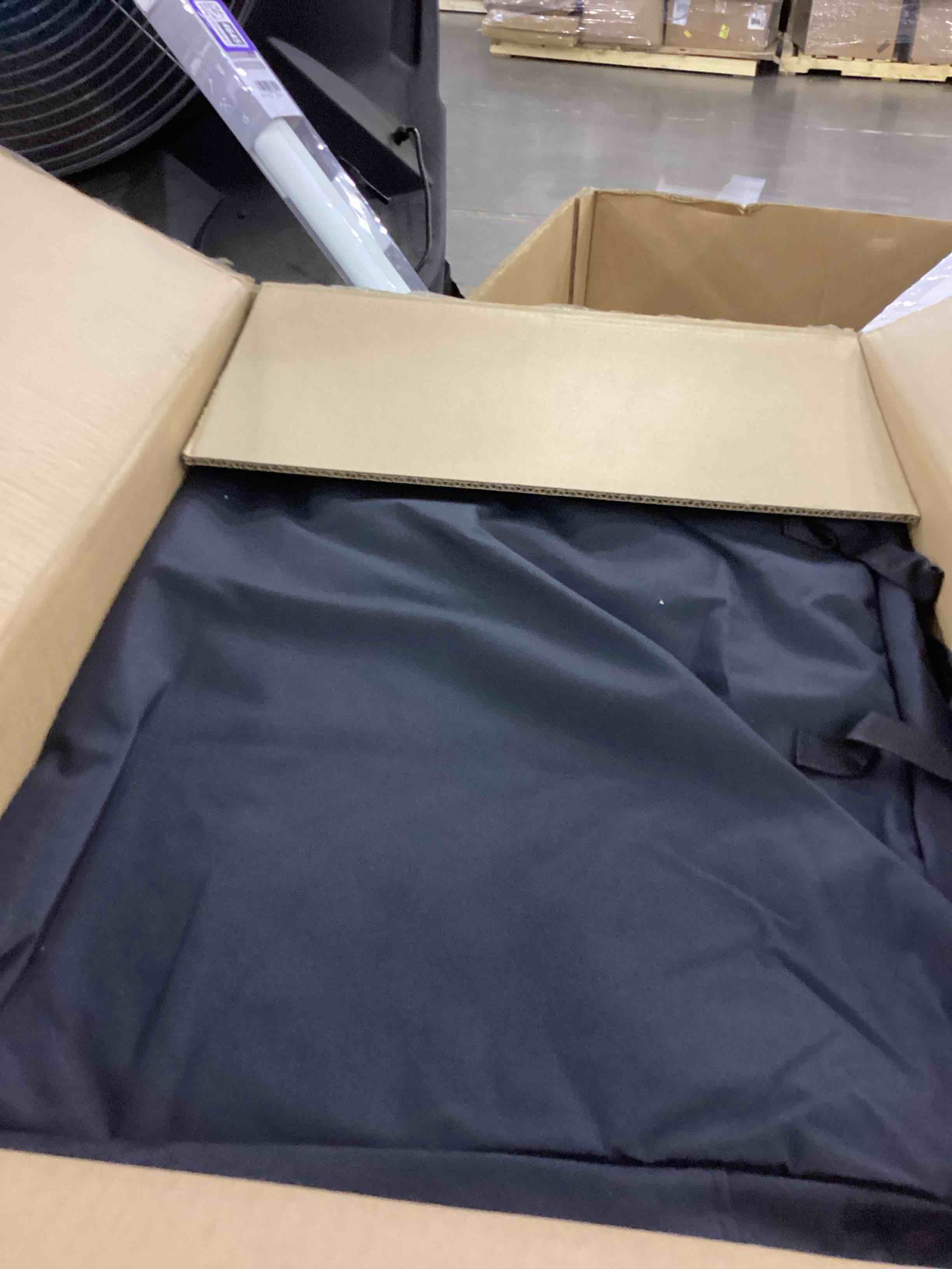 https://s3.amazonaws.com/lotting-images-prod/bidfta/PPE2556150_1753442608003.jpeg