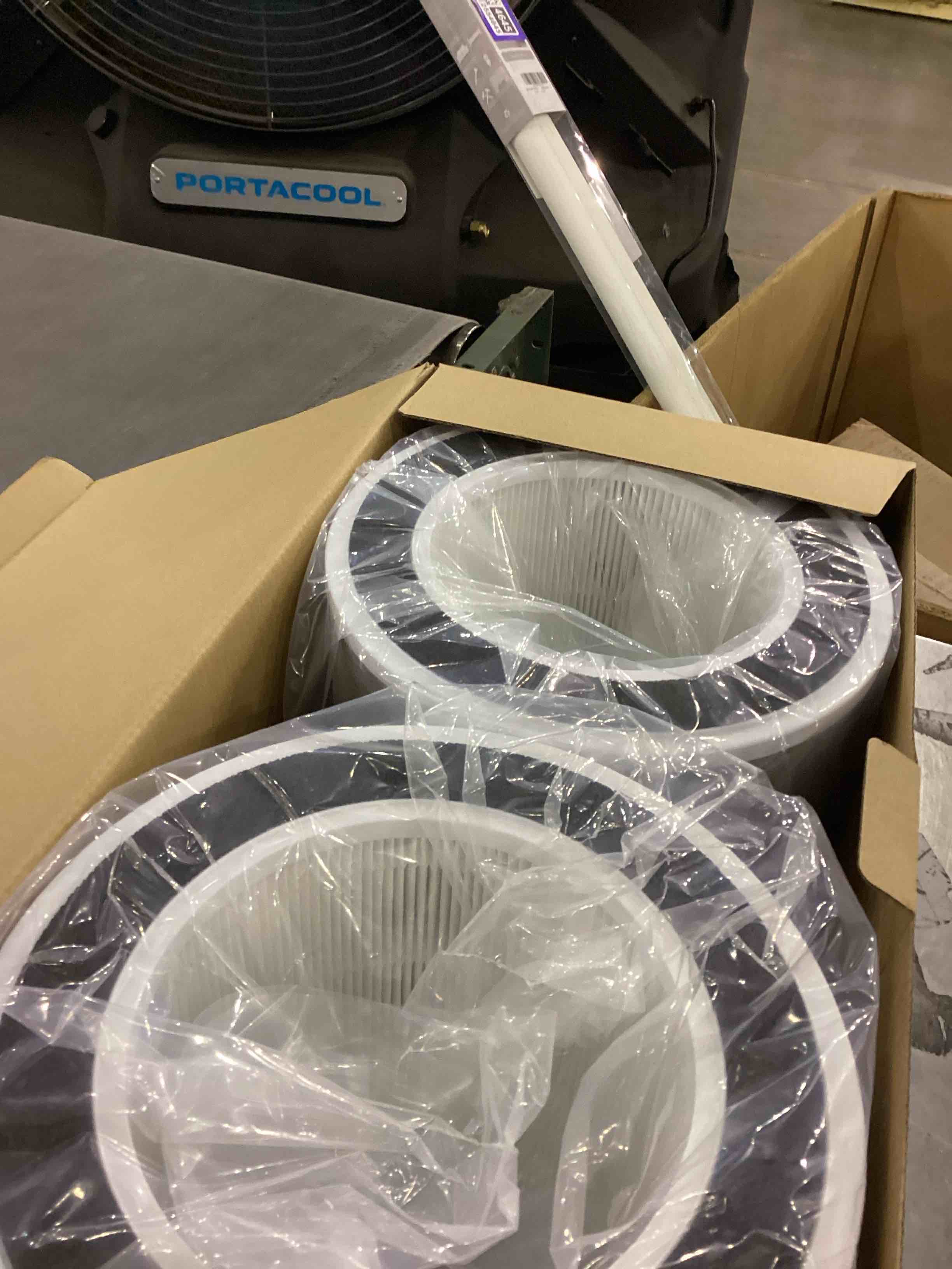 https://s3.amazonaws.com/lotting-images-prod/bidfta/PPE2556171_1753440909653.jpeg