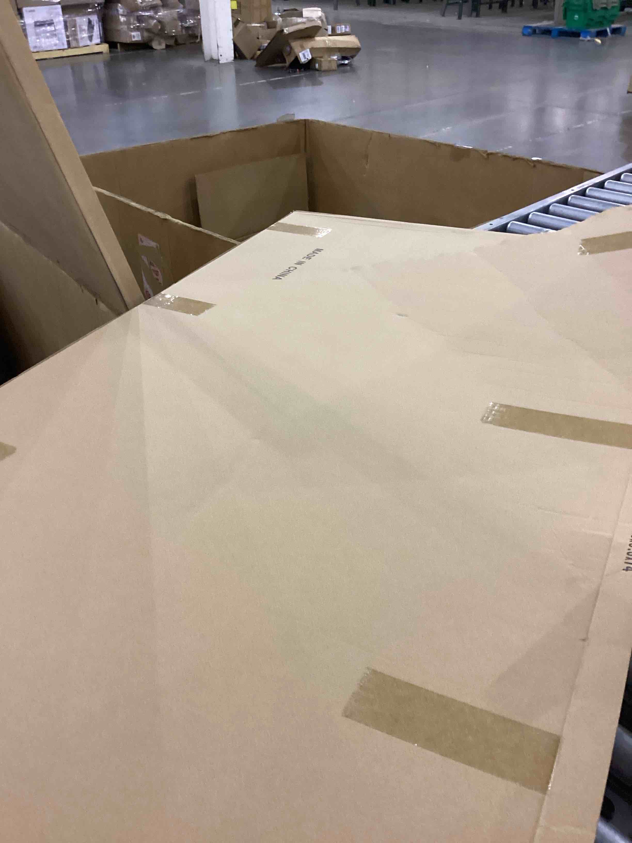 https://s3.amazonaws.com/lotting-images-prod/bidfta/PPE2556222_1753443520195.jpeg