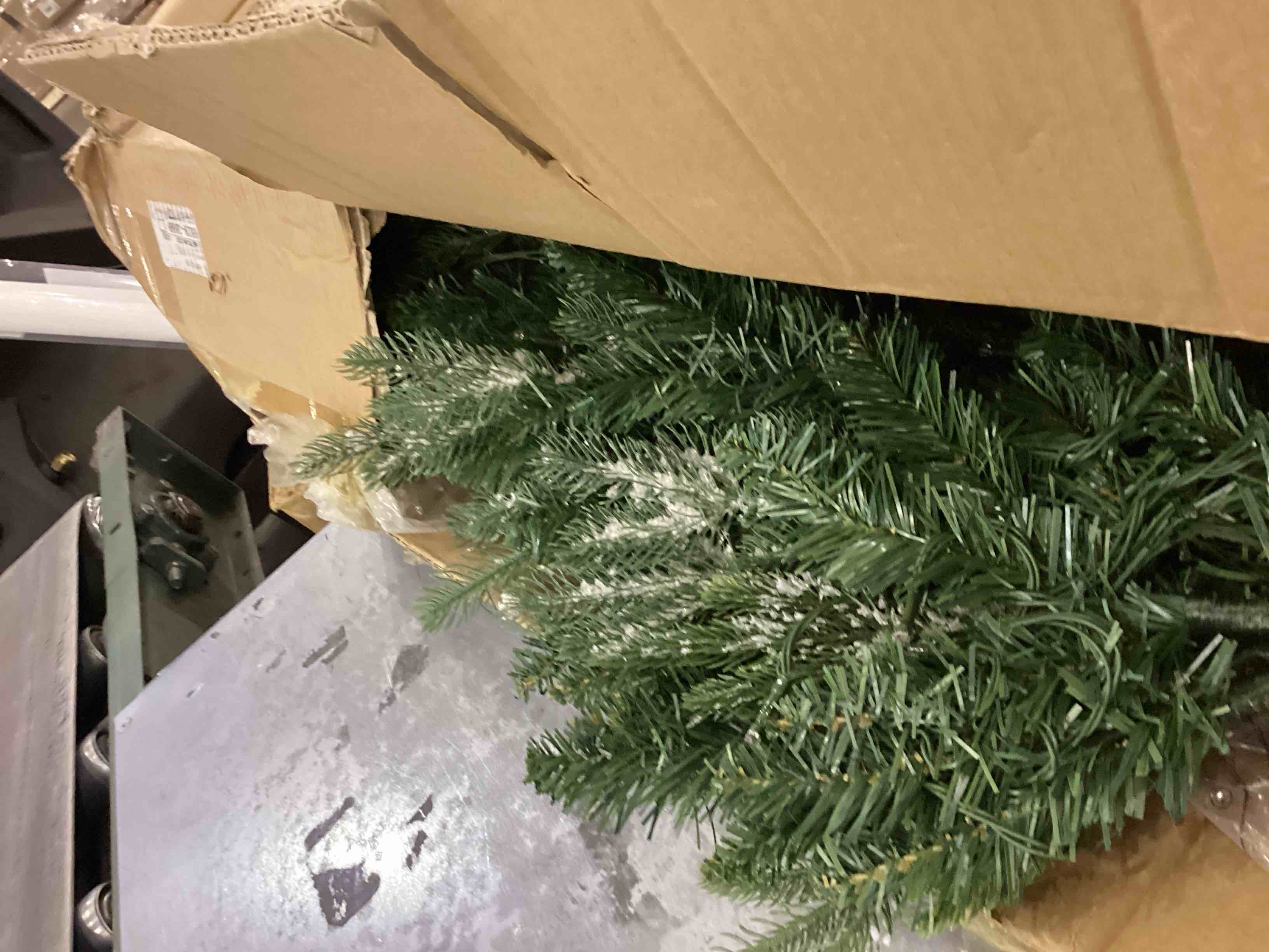 https://s3.amazonaws.com/lotting-images-prod/bidfta/PPE2556253_1753446659781.jpeg