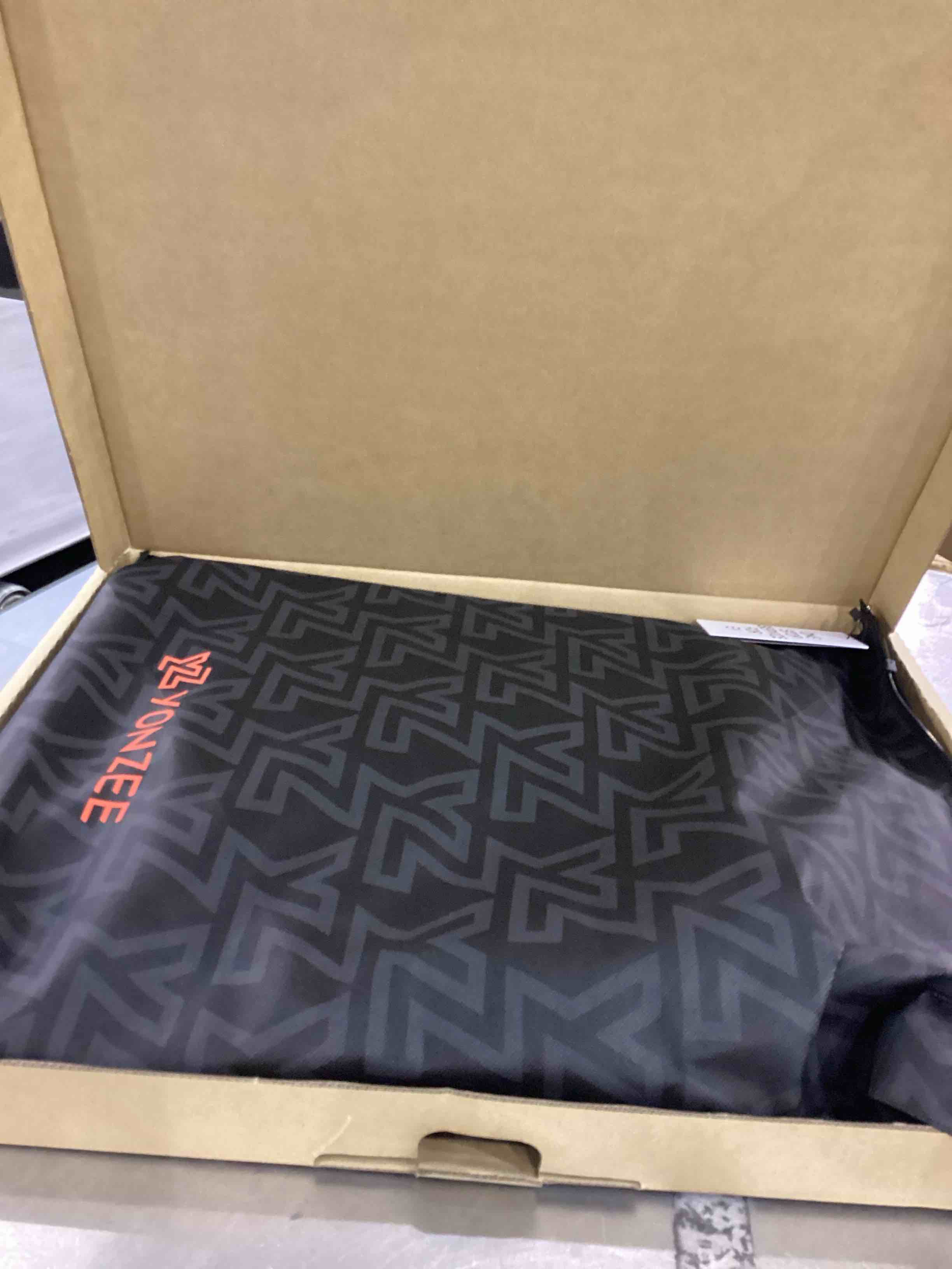https://s3.amazonaws.com/lotting-images-prod/bidfta/PPE2556261_1753444632217.jpeg