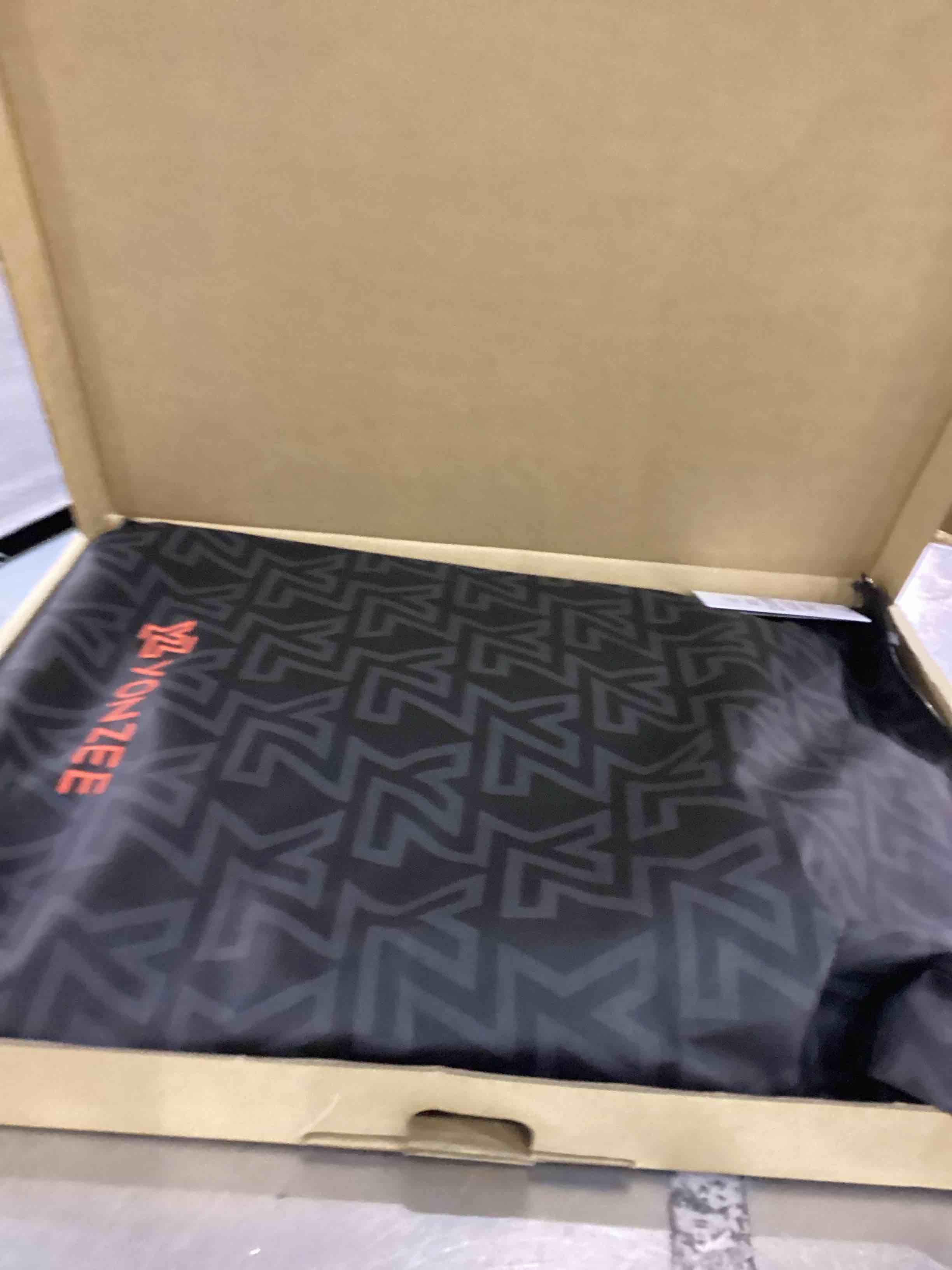 https://s3.amazonaws.com/lotting-images-prod/bidfta/PPE2556261_1753444632999.jpeg