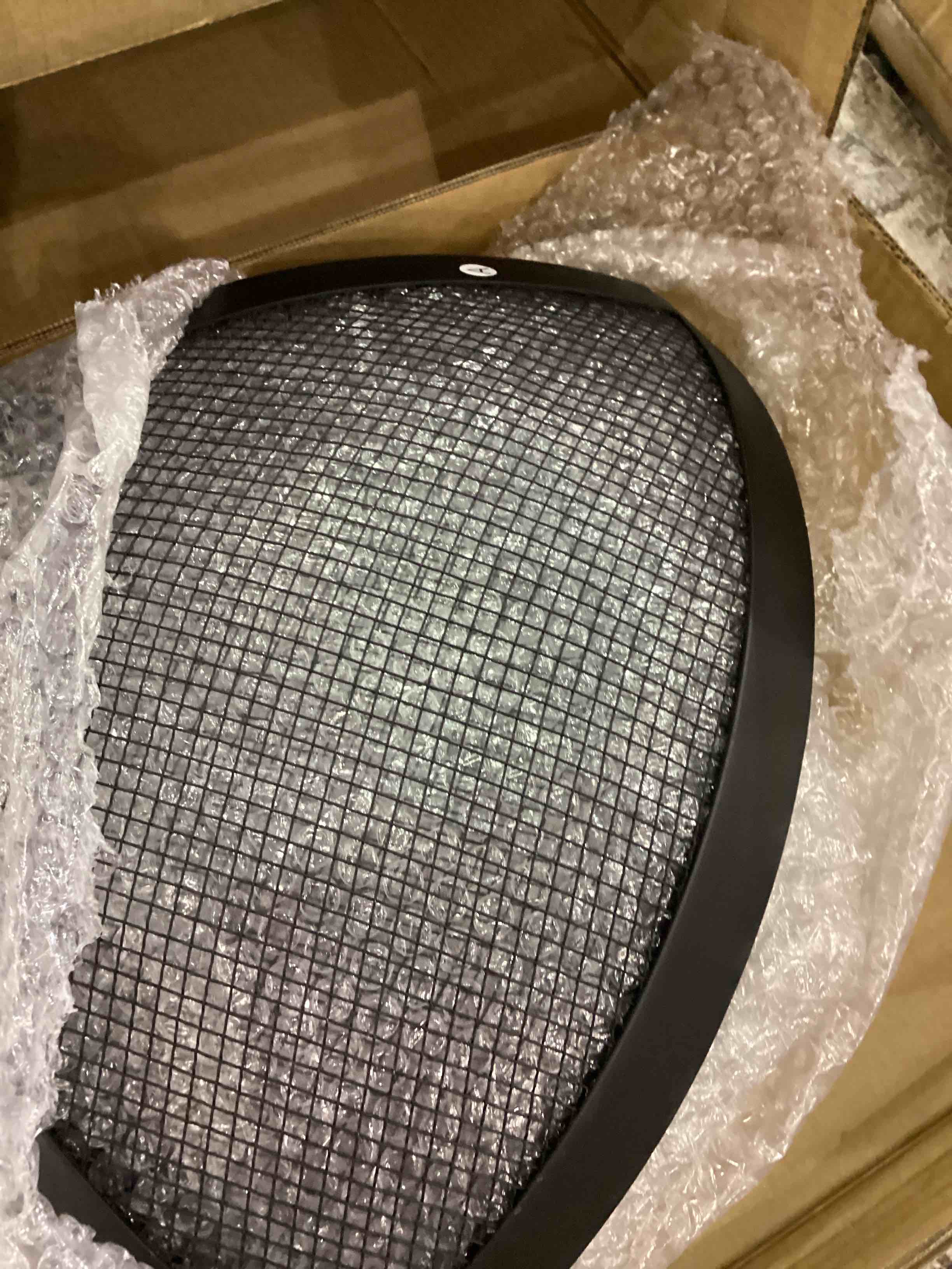 https://s3.amazonaws.com/lotting-images-prod/bidfta/PPE2556270_1753444216997.jpeg