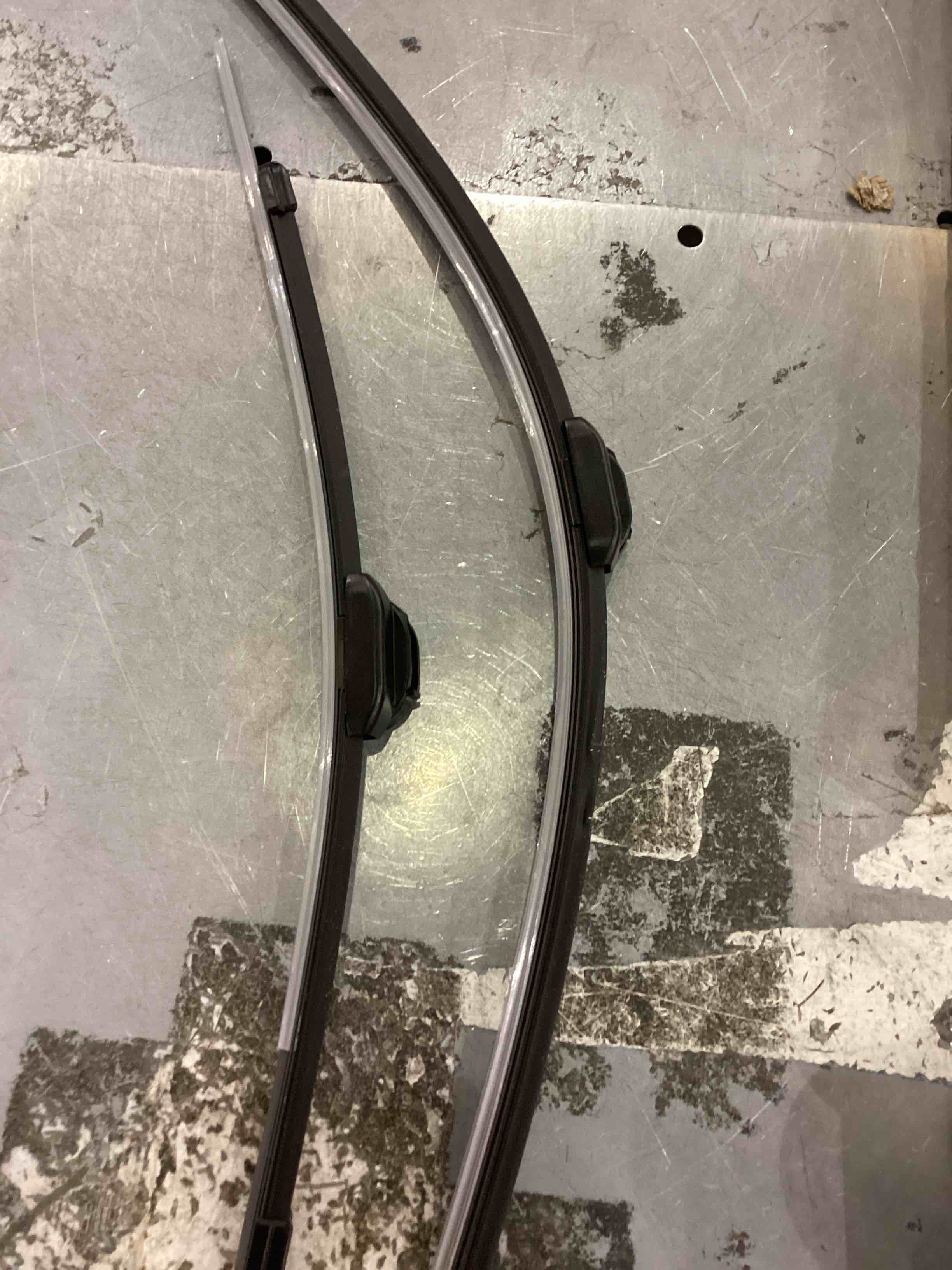 https://s3.amazonaws.com/lotting-images-prod/bidfta/PPE2556284_1753446418963.jpeg