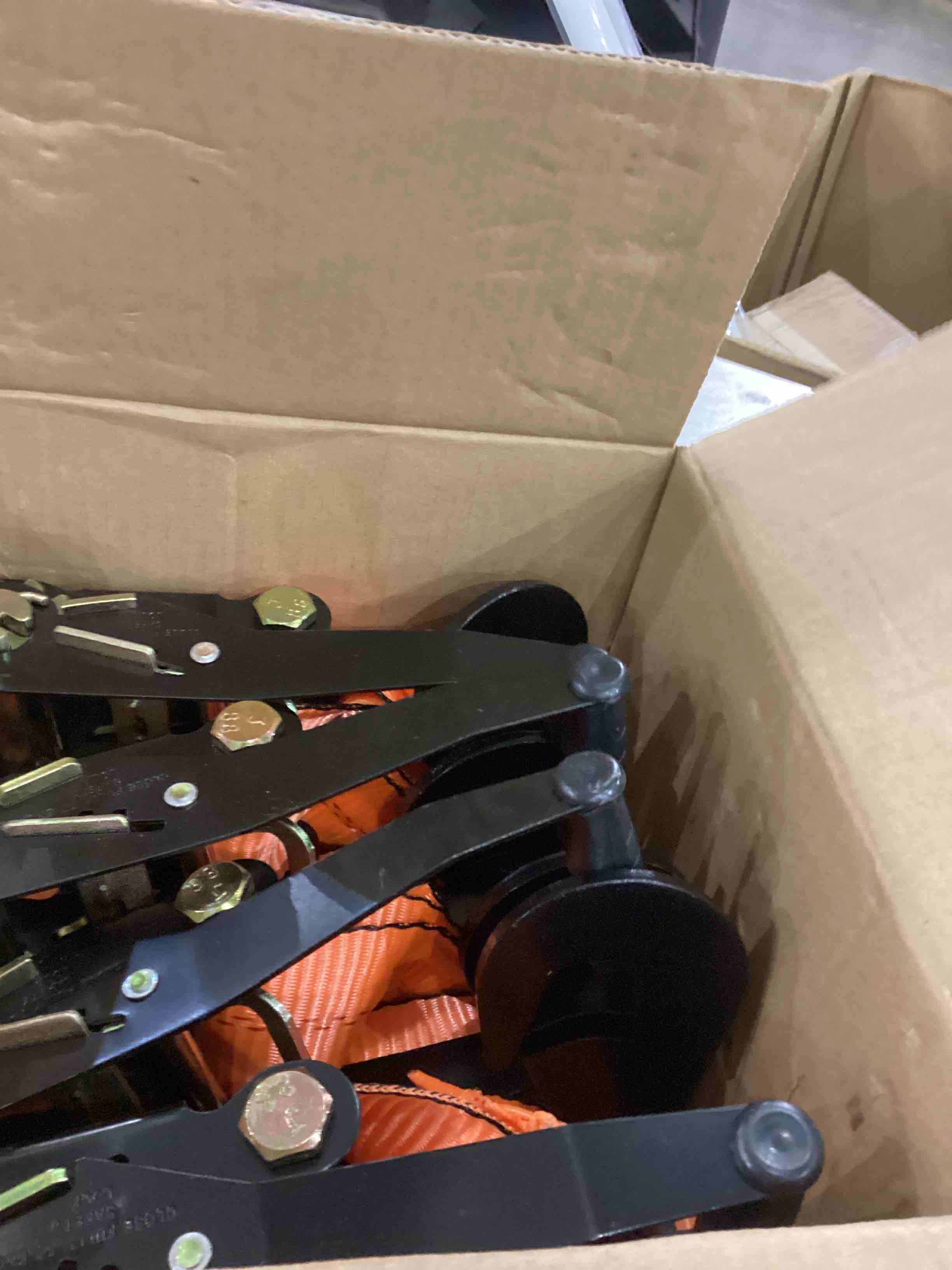 https://s3.amazonaws.com/lotting-images-prod/bidfta/PPE2556330_1753447503959.jpeg