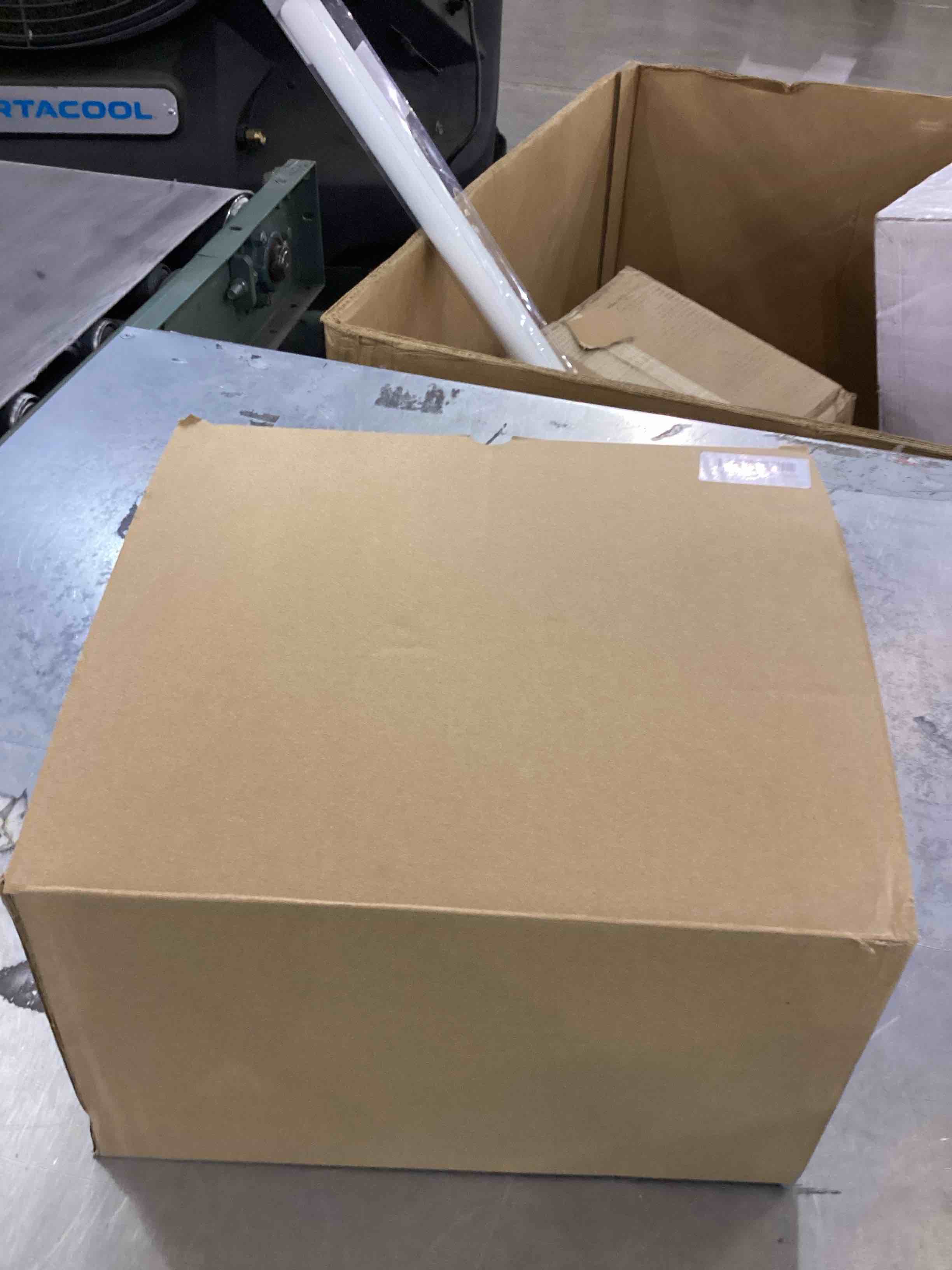 https://s3.amazonaws.com/lotting-images-prod/bidfta/PPE2556332_1753451852967.jpeg