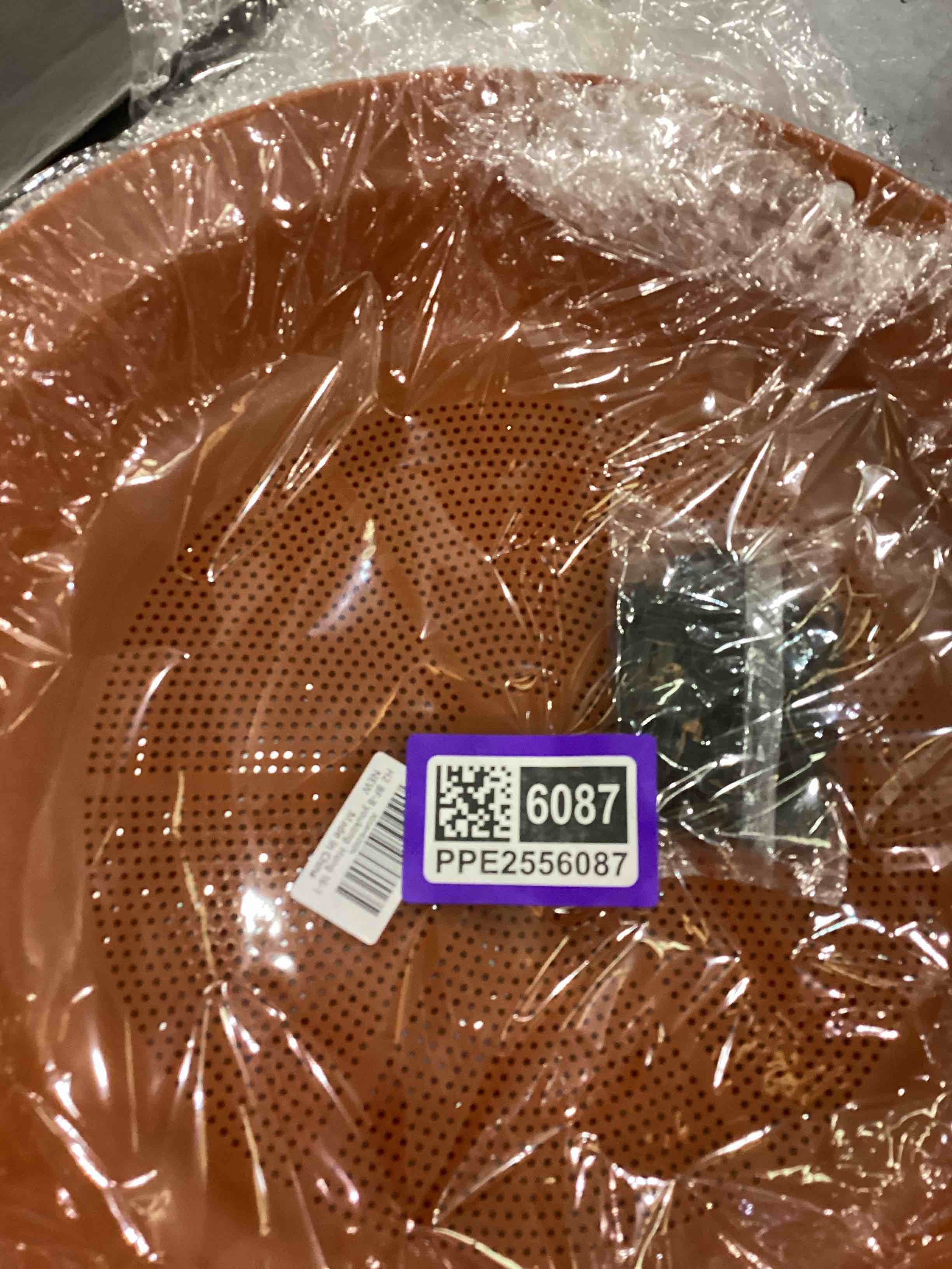 https://s3.amazonaws.com/lotting-images-prod/bidfta/PPE2556596_1753454393232.jpeg