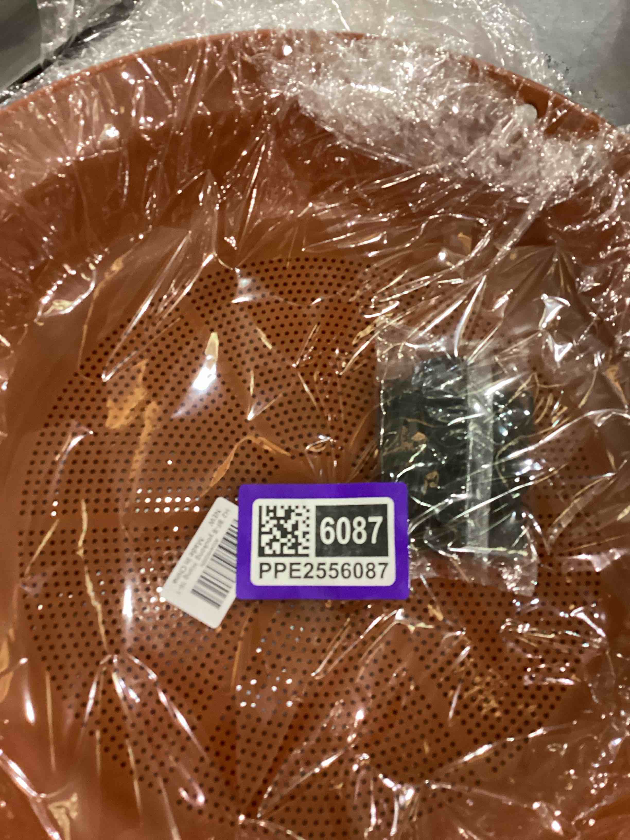 https://s3.amazonaws.com/lotting-images-prod/bidfta/PPE2556596_1753454394231.jpeg