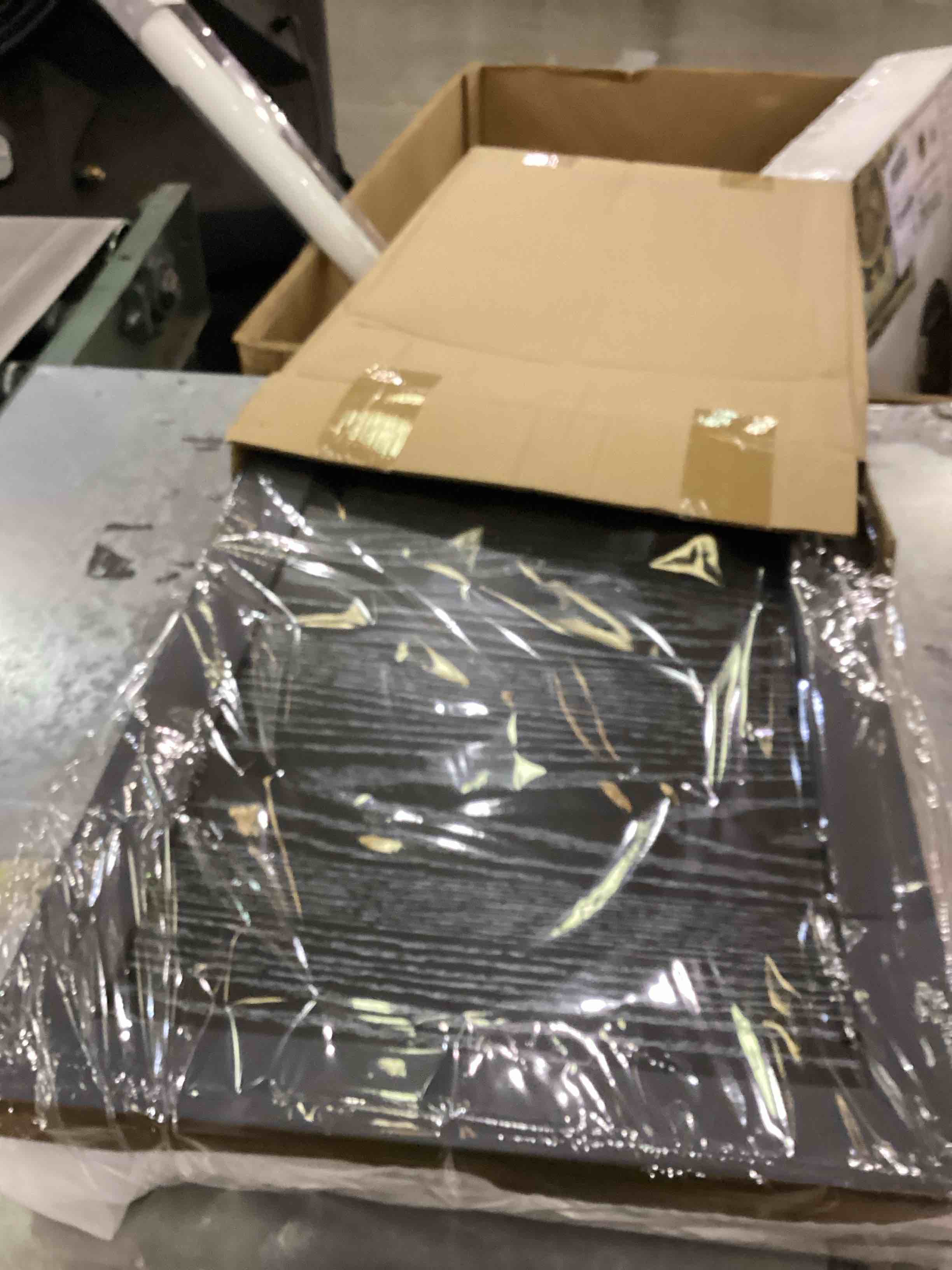 https://s3.amazonaws.com/lotting-images-prod/bidfta/PPE2556631_1753458637804.jpeg