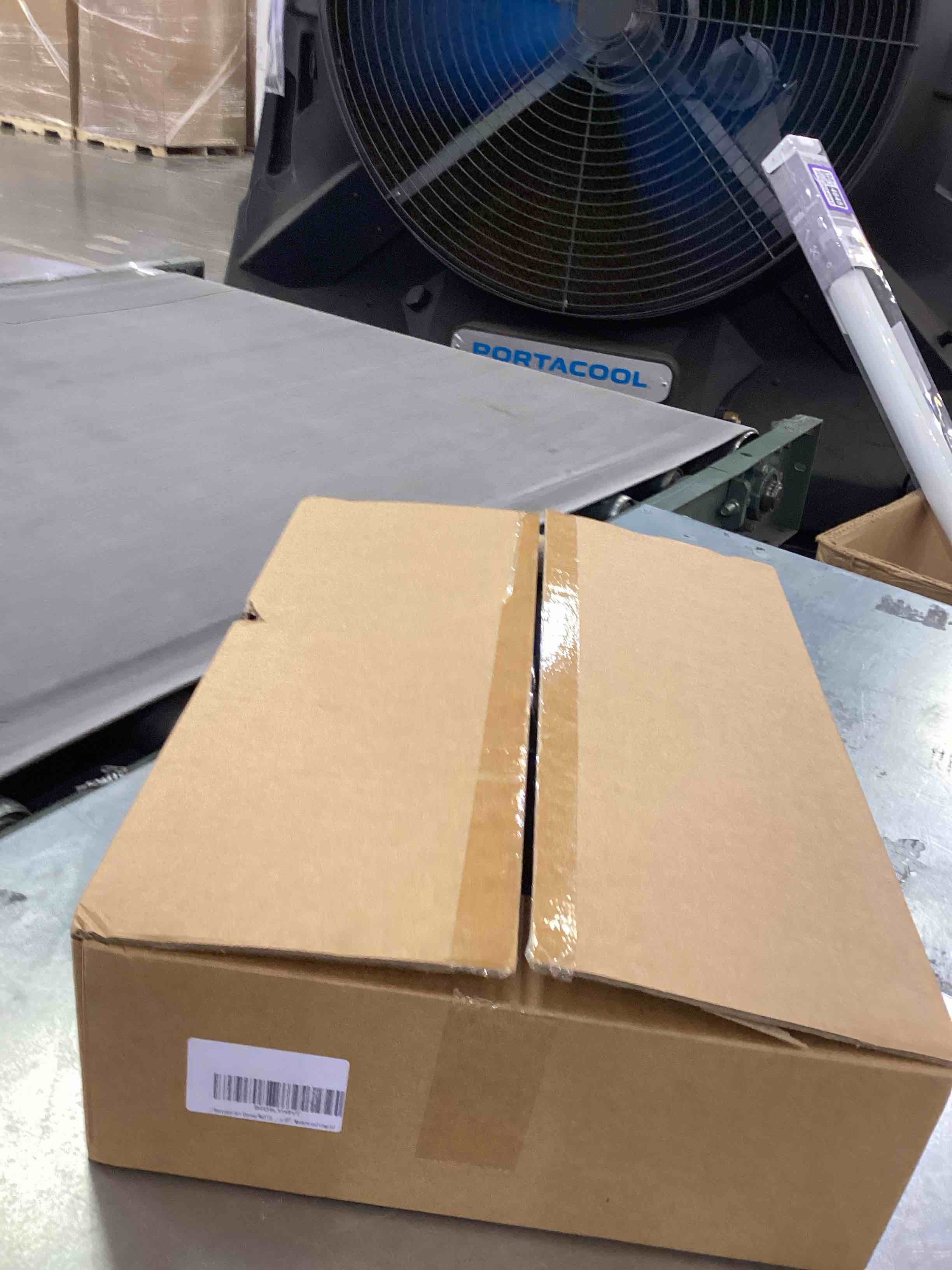 https://s3.amazonaws.com/lotting-images-prod/bidfta/PPE2556679_1753460492406.jpeg
