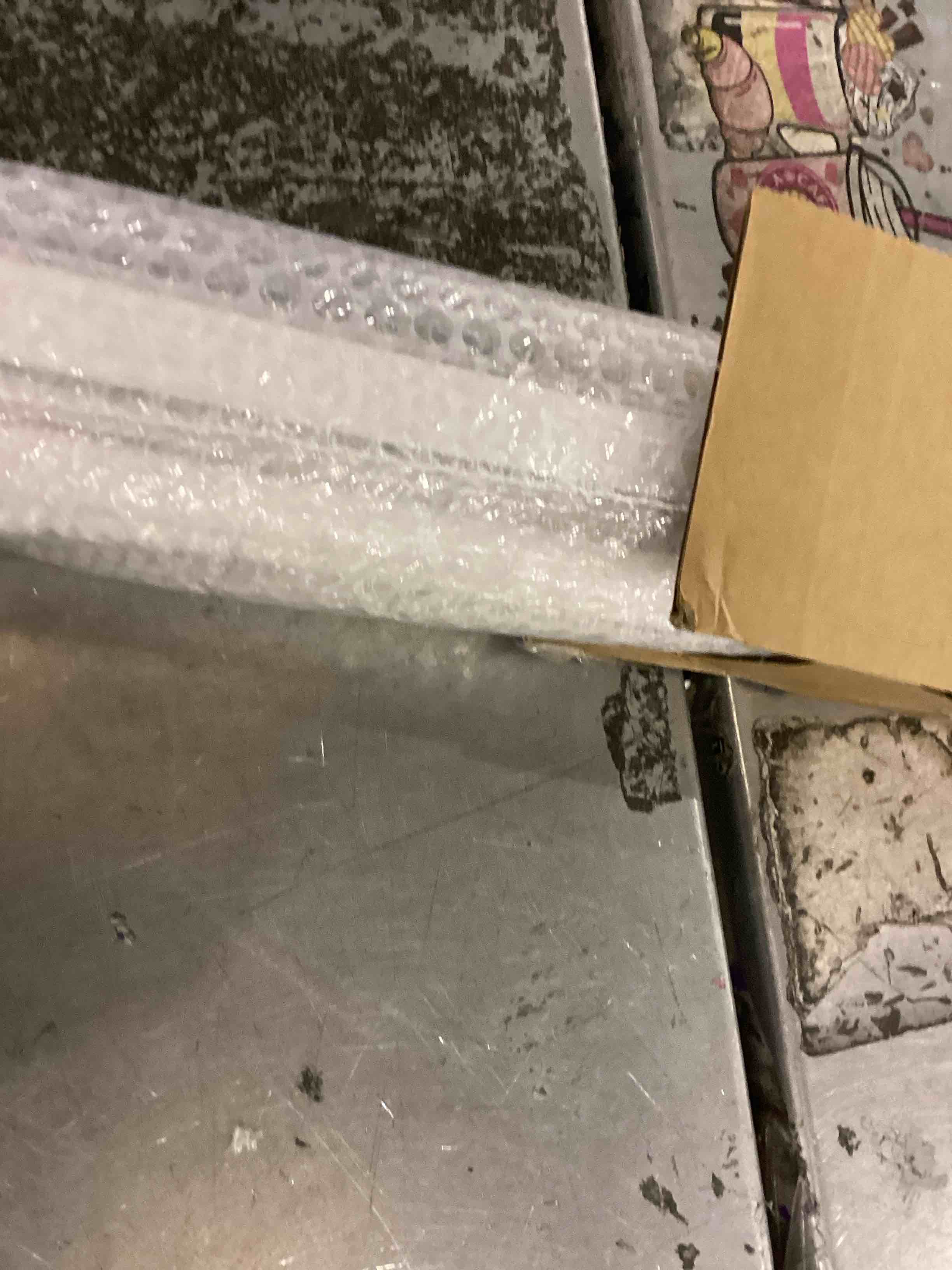 https://s3.amazonaws.com/lotting-images-prod/bidfta/PPE2557084_1752849041951.jpeg